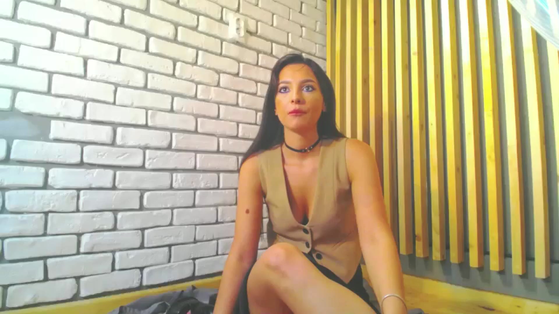 Gallery image thumbnail from MeliMelody's myfreecams stream on, 07/23/2024, 12:45 image 9 of 20
