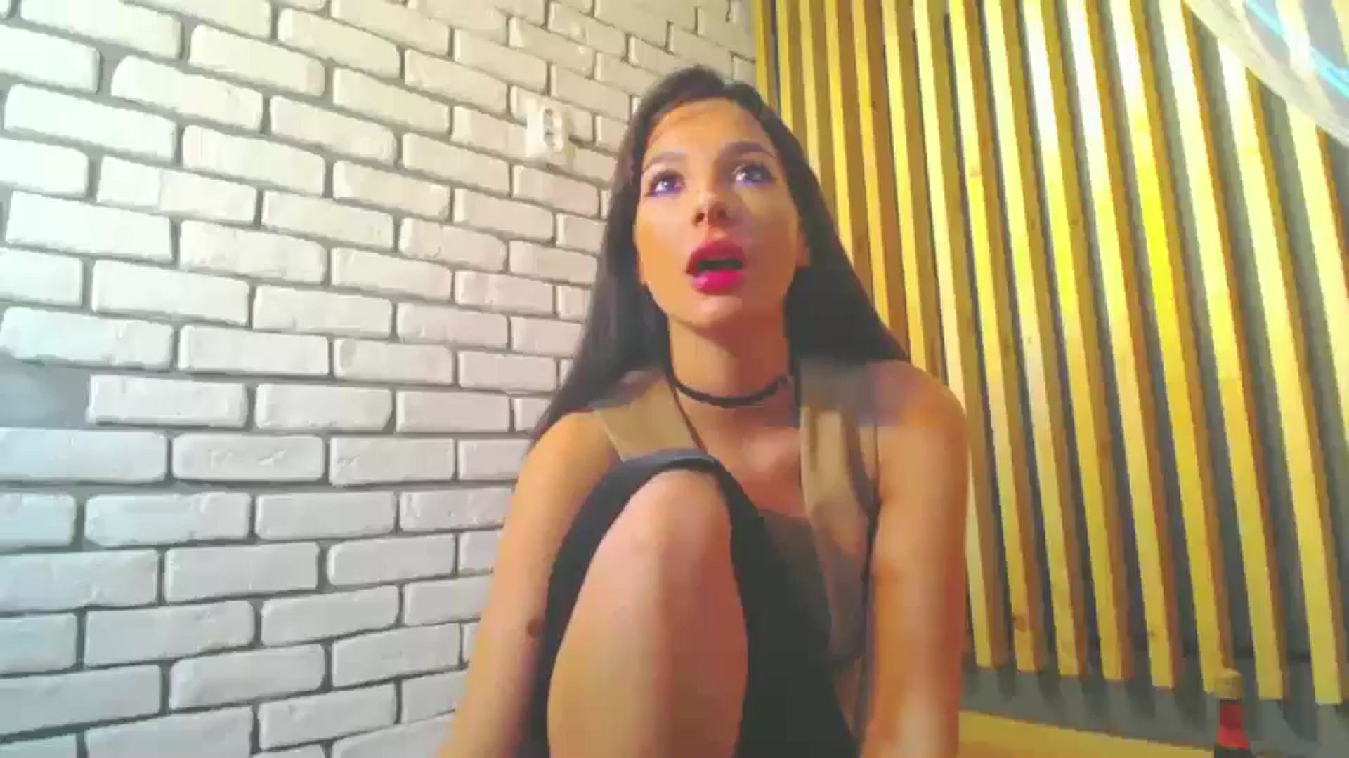 Gallery image thumbnail from MeliMelody's myfreecams stream on, 07/23/2024, 14:23 image 1 of 20