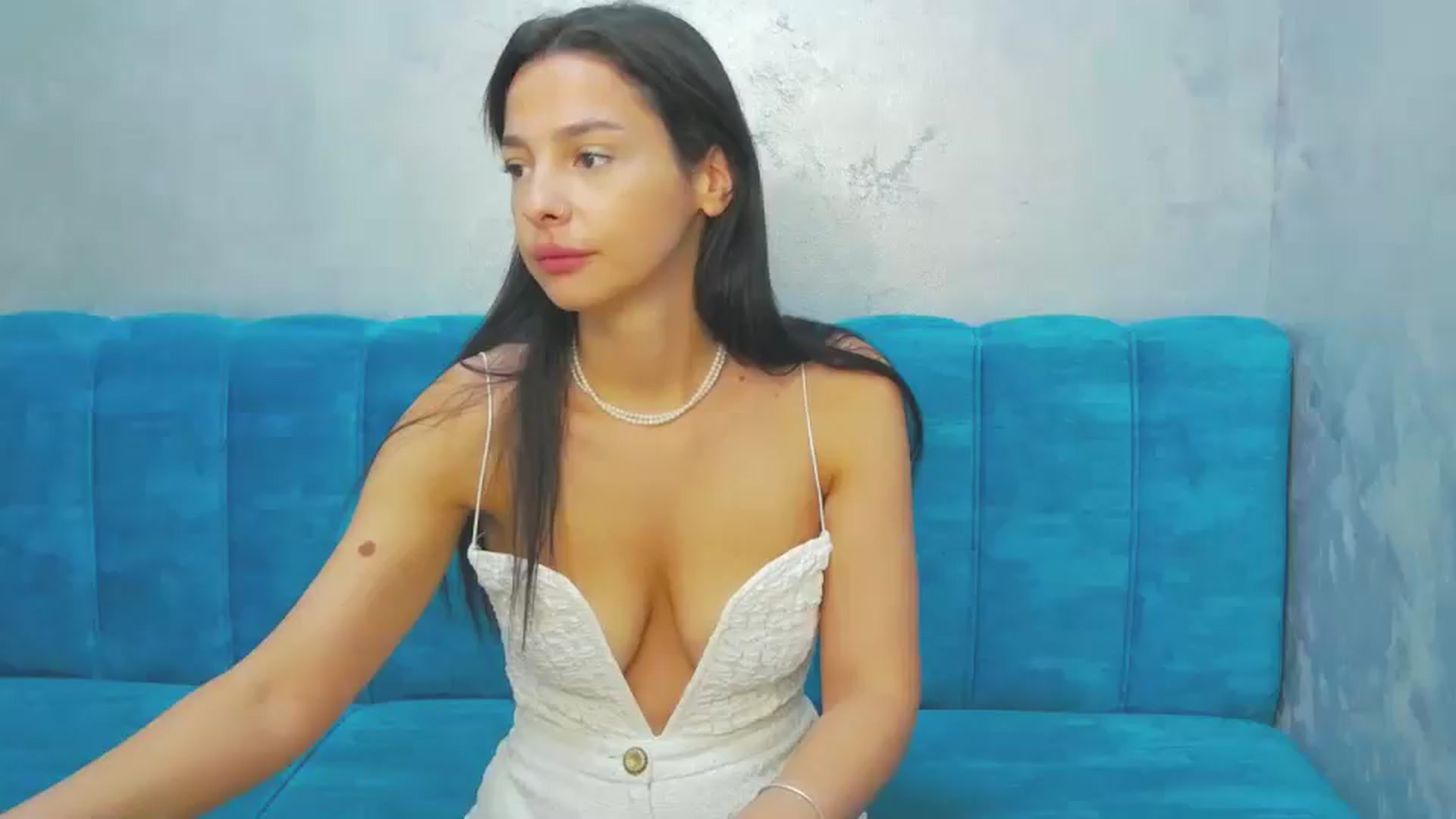 Gallery image thumbnail from MeliMelody's myfreecams stream on, 07/25/2024, 15:01 image 19 of 20