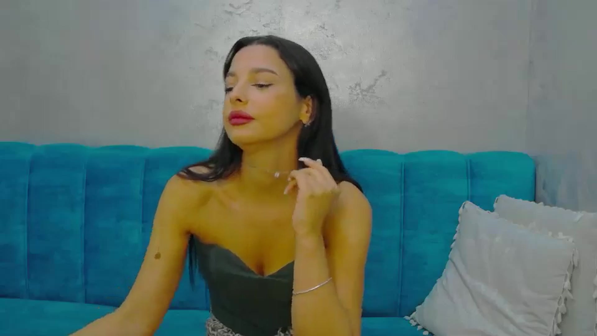 Gallery image thumbnail from MeliMelody's myfreecams stream on, 07/26/2024, 16:21 image 5 of 20