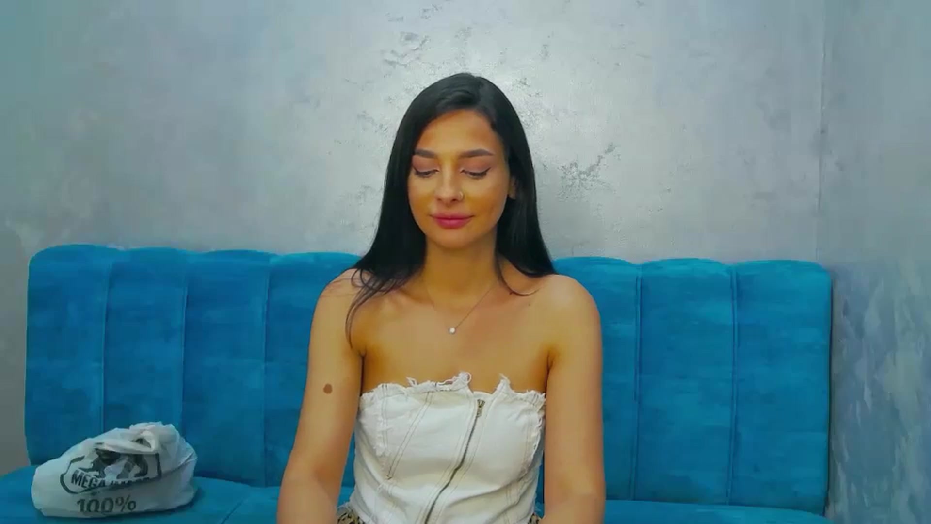 Gallery image thumbnail from MeliMelody's myfreecams stream on, 07/27/2024, 17:57 image 20 of 20