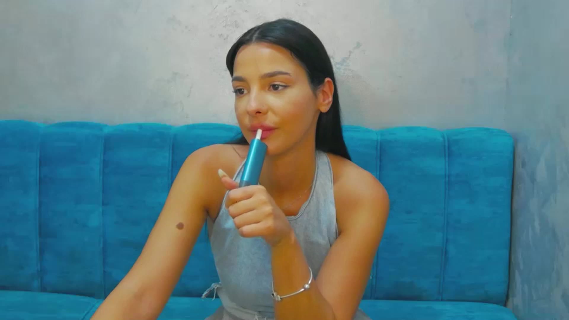Gallery image thumbnail from MeliMelody's myfreecams stream on, 08/07/2024, 19:17 image 9 of 20