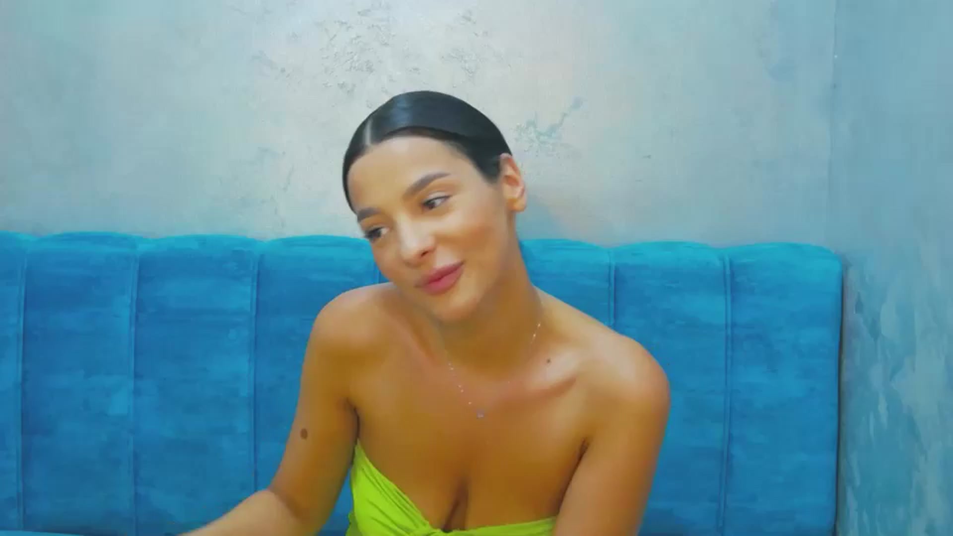 Gallery image thumbnail from MeliMelody's myfreecams stream on, 08/08/2024, 15:02 image 20 of 20