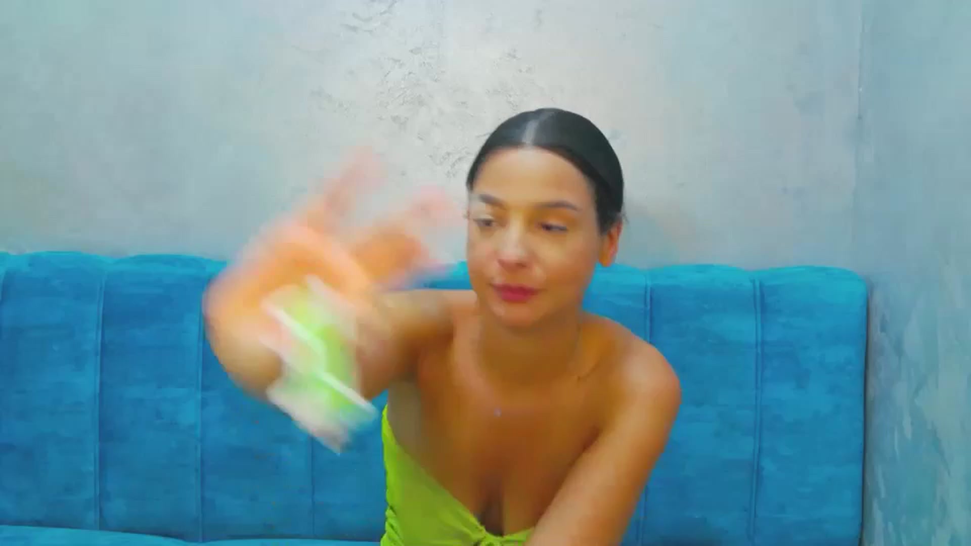 Gallery image thumbnail from MeliMelody's myfreecams stream on, 08/08/2024, 19:05 image 20 of 20