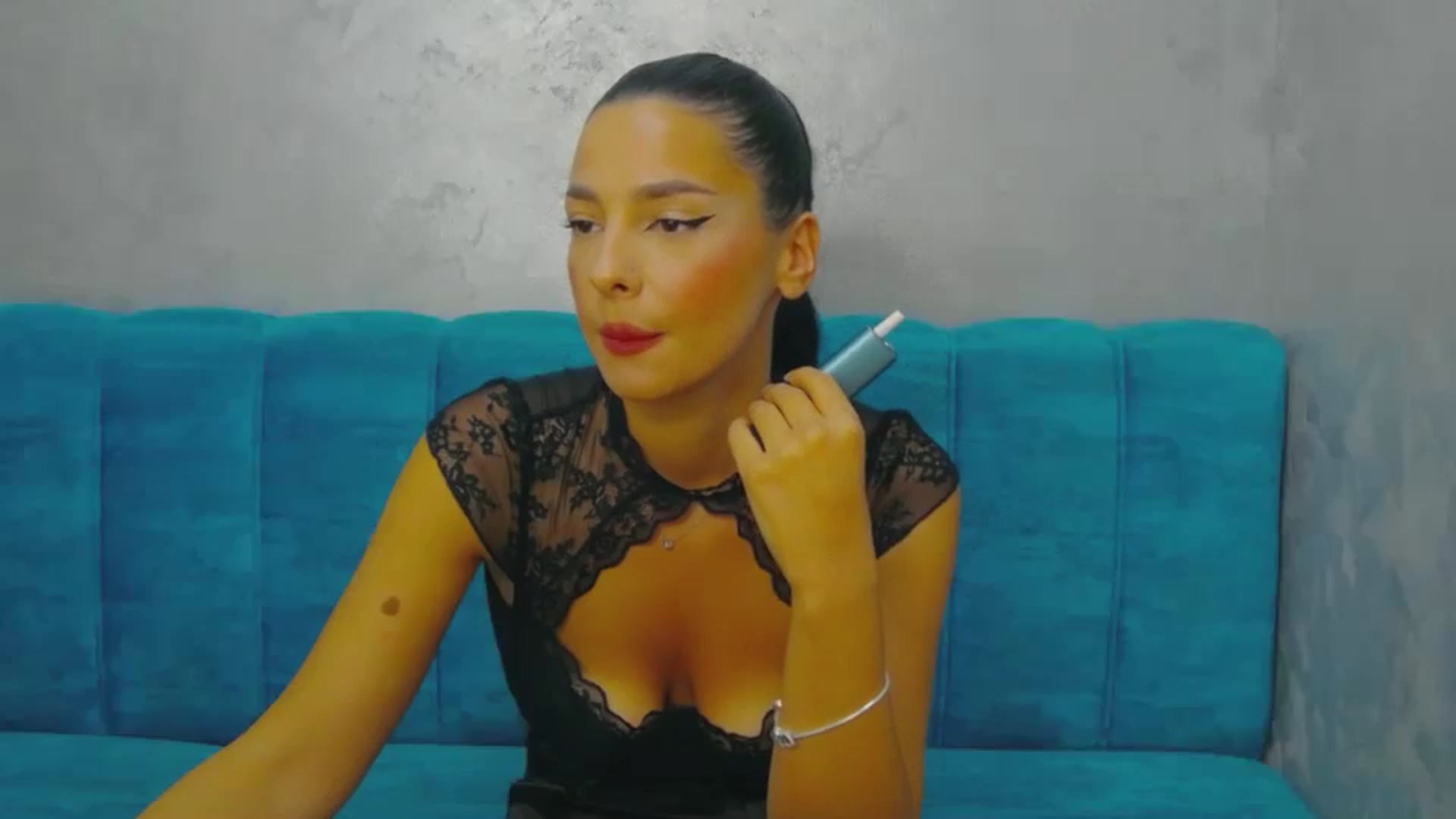 Gallery image thumbnail from MeliMelody's myfreecams stream on, 08/14/2024, 15:43 image 10 of 20