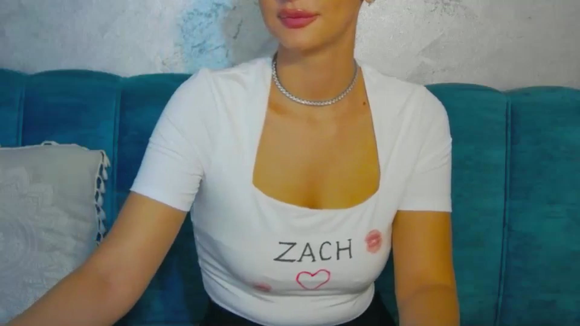Gallery image thumbnail from MeliMelody's myfreecams stream on, 08/26/2024, 19:03 image 7 of 20