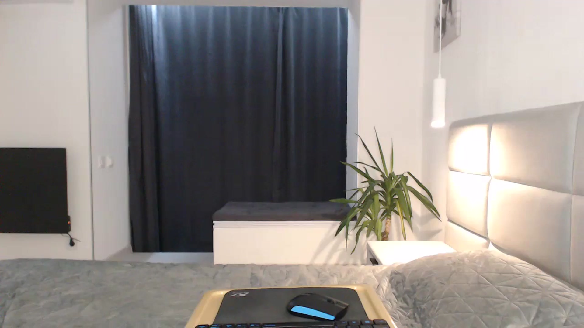 Gallery image thumbnail from Meliisa69's myfreecams stream on, 01/04/2024, 24:18 image 20 of 20