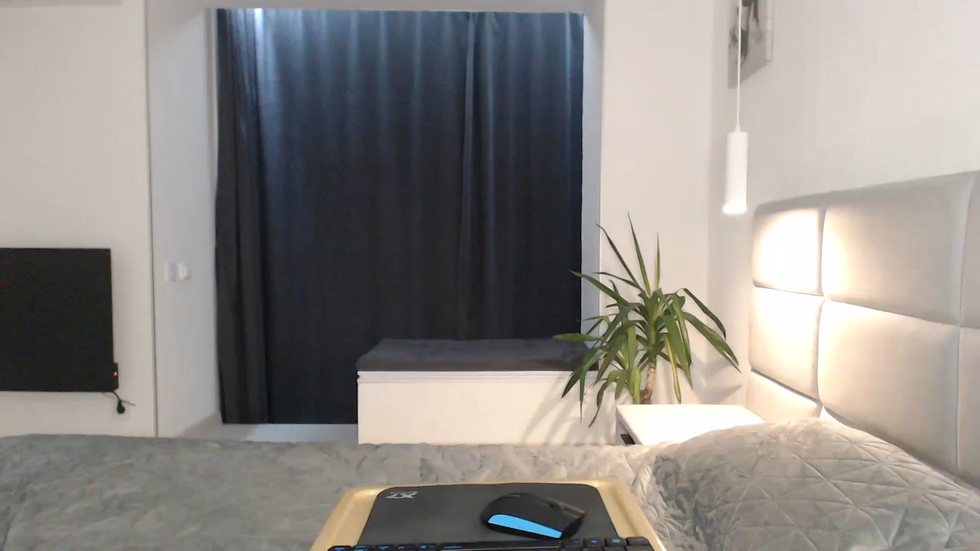 Gallery image thumbnail from Meliisa69's myfreecams stream on, 01/04/2024, 24:18 image 19 of 20