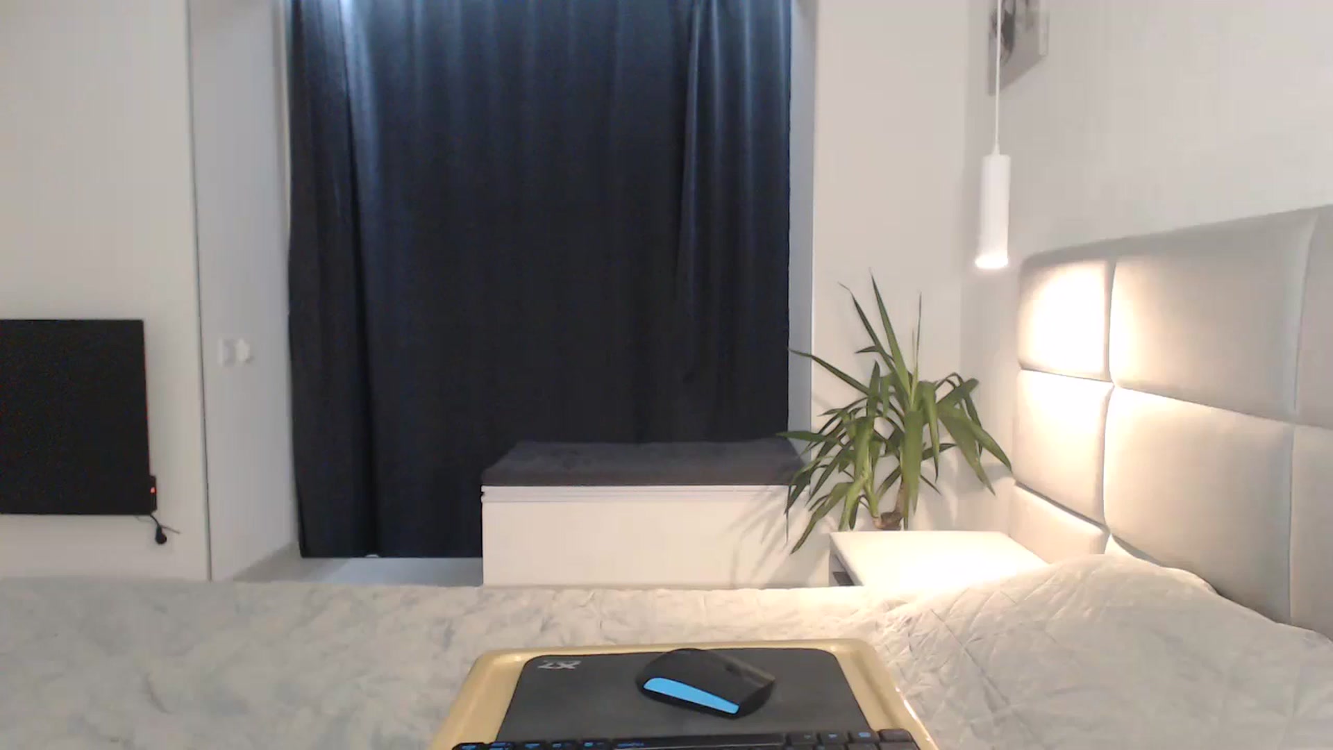Gallery image thumbnail from Meliisa69's myfreecams stream on, 01/04/2024, 22:05 image 1 of 20