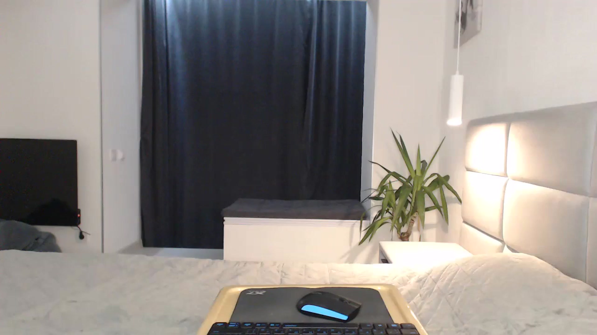 Gallery image thumbnail from Meliisa69's myfreecams stream on, 02/18/2024, 22:26 image 6 of 20
