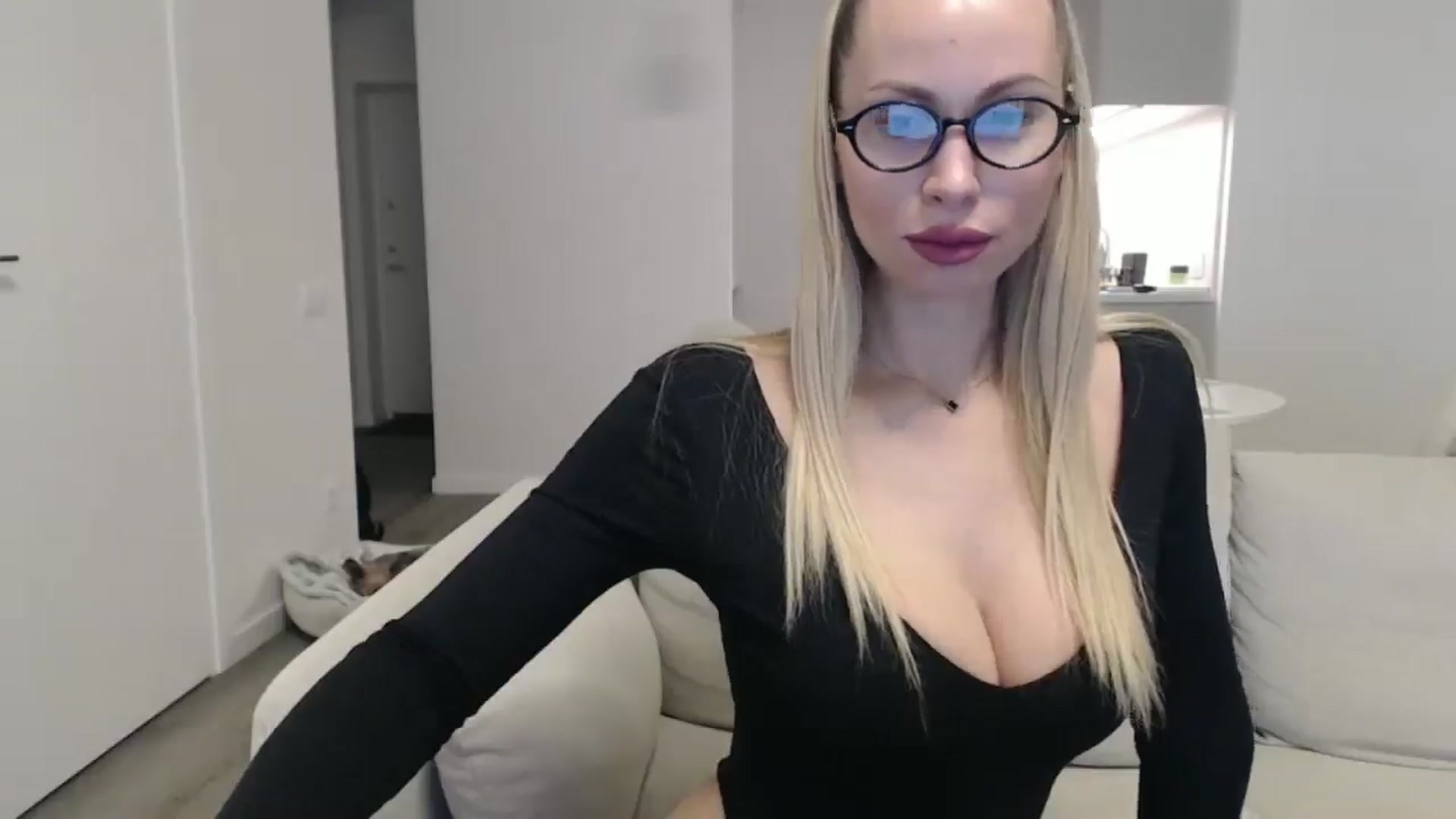 Gallery image thumbnail from Meliisa69's myfreecams stream on, 12/03/2025, 02:07 image 15 of 20