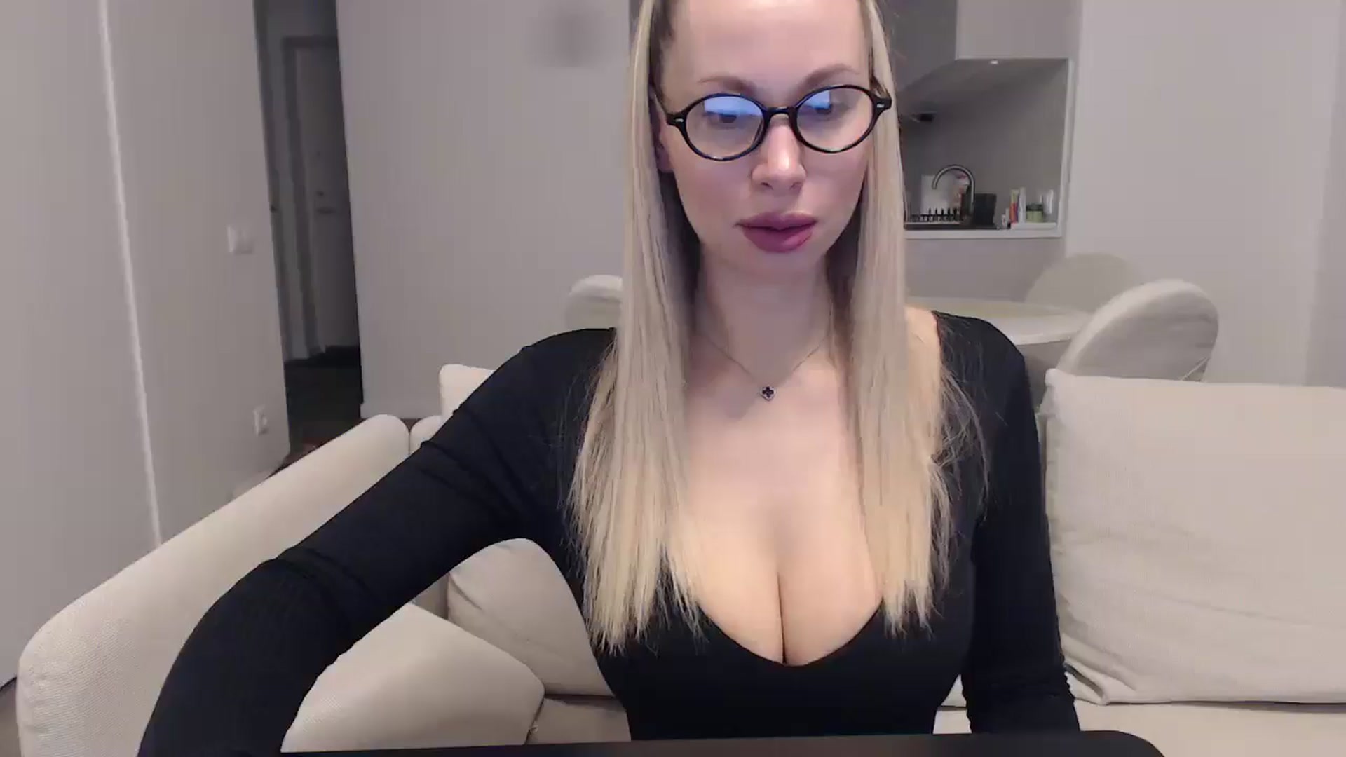 Gallery image thumbnail from Meliisa69's myfreecams stream on, 02/04/2026, 02:06 image 9 of 20
