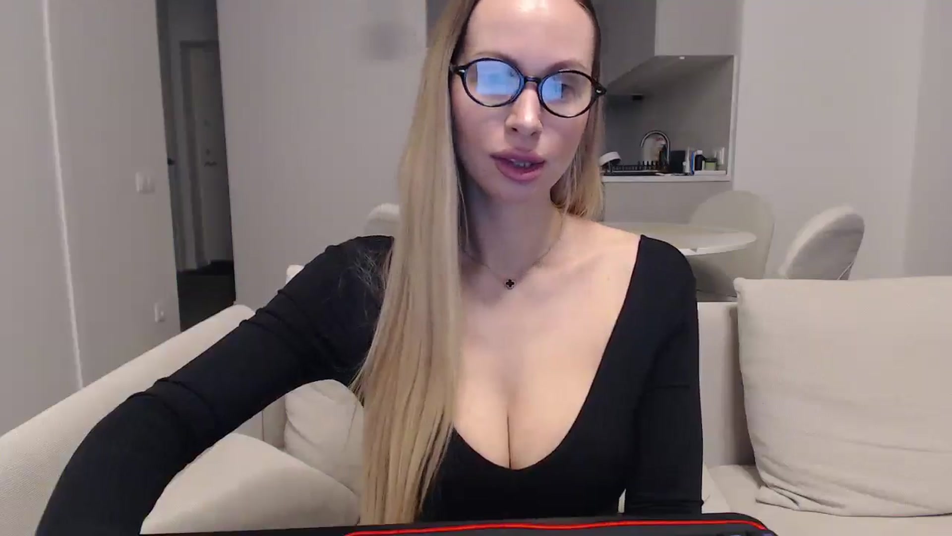 Gallery image thumbnail from Meliisa69's myfreecams stream on, 02/17/2026, 23:56 image 19 of 20