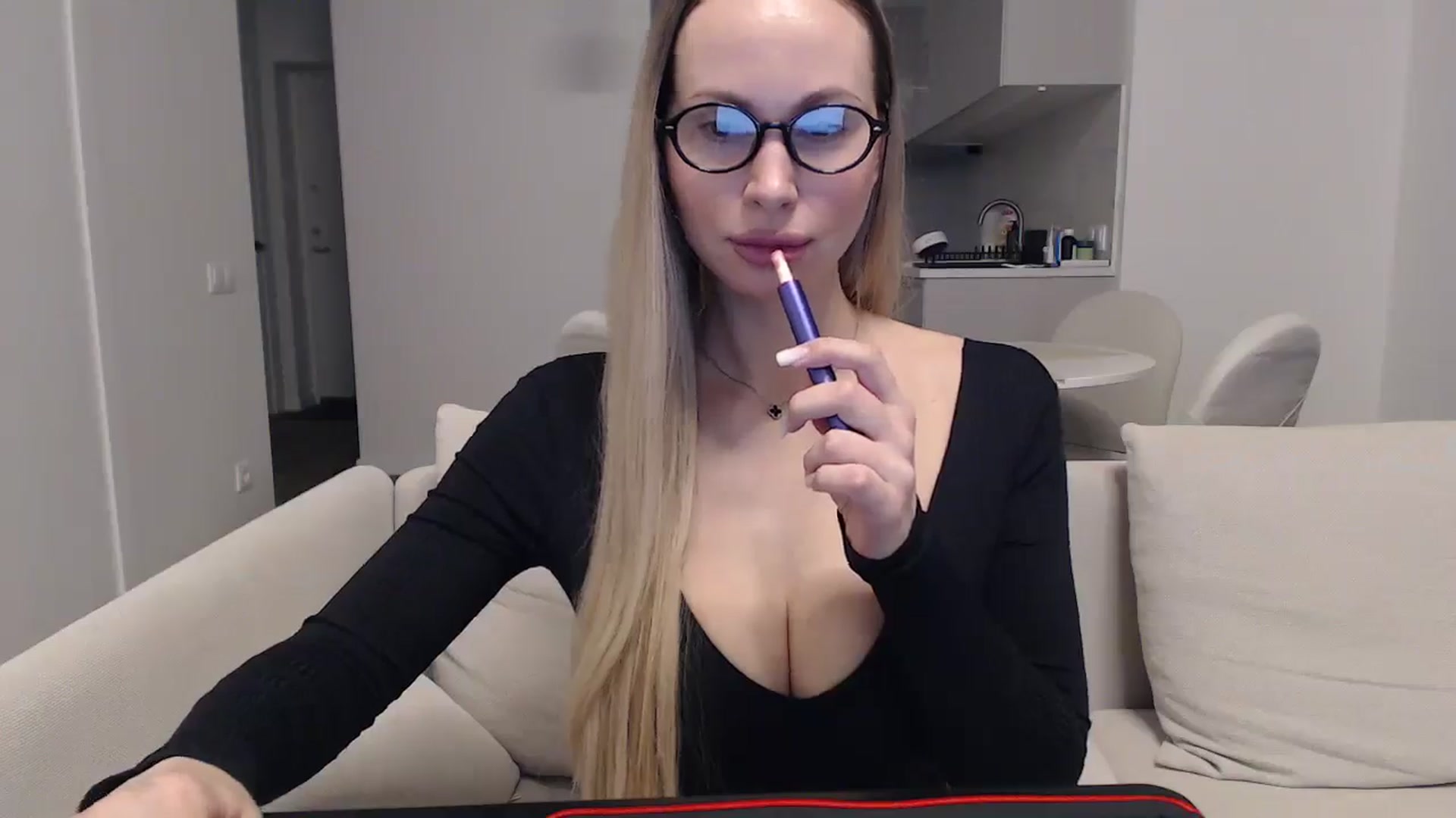 Gallery image thumbnail from Meliisa69's myfreecams stream on, 02/17/2026, 23:56 image 3 of 20