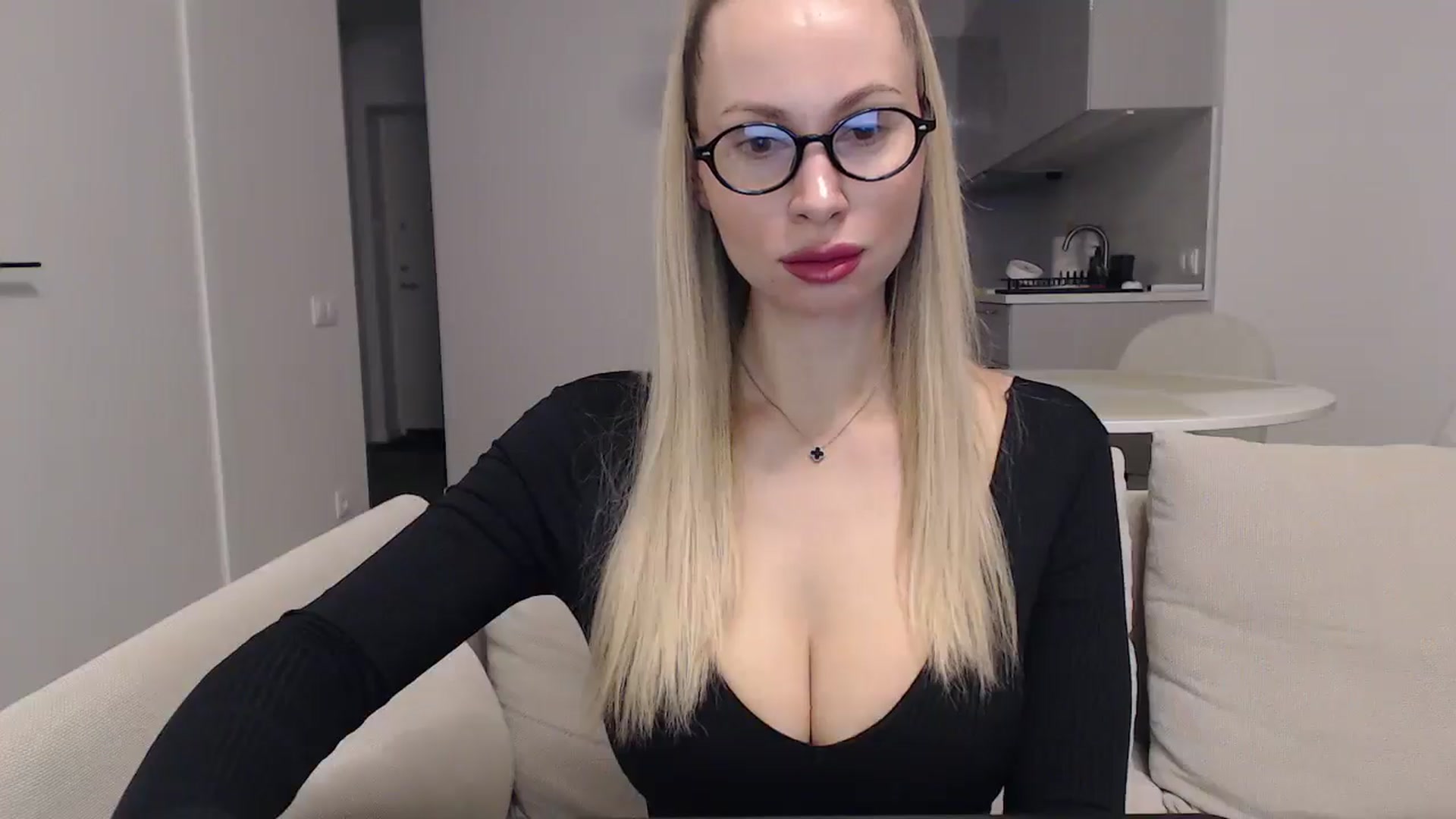 Gallery image thumbnail from Meliisa69's myfreecams stream on, 03/10/2026, 01:38 image 2 of 20