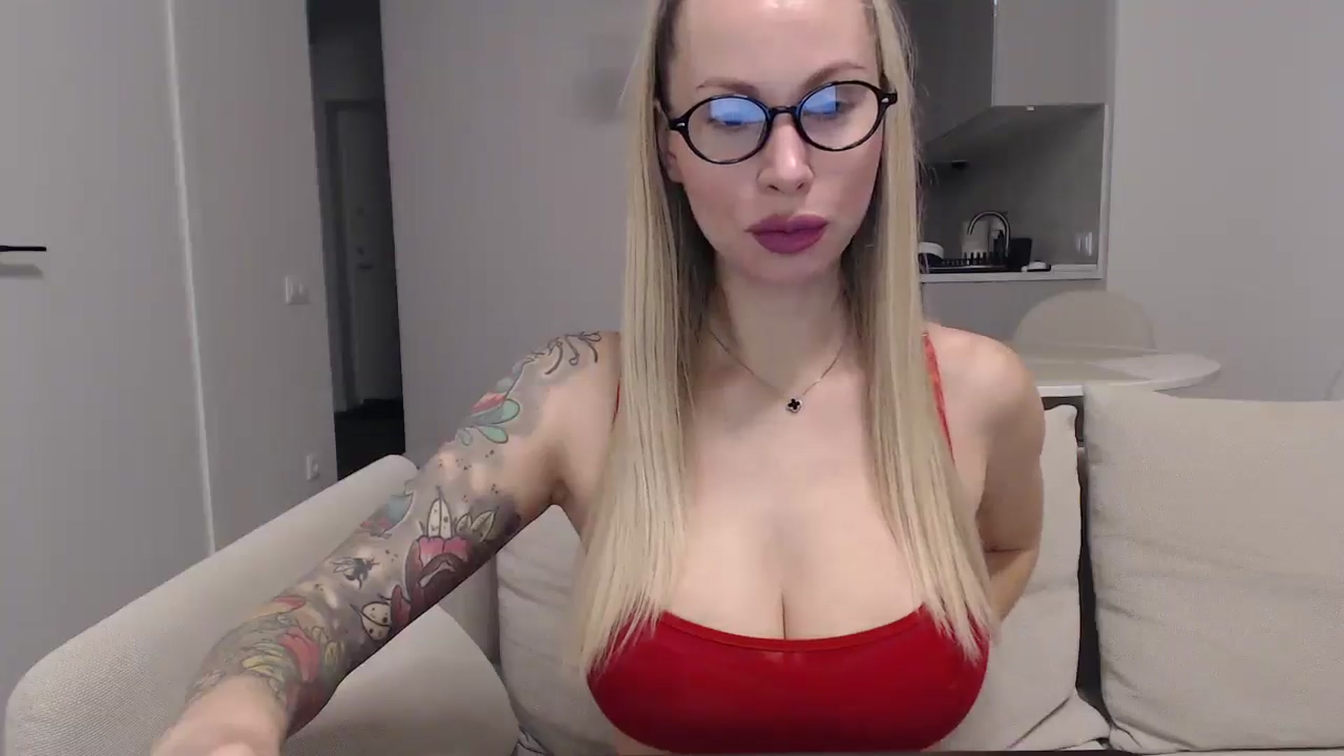 Gallery image thumbnail from Meliisa69's myfreecams stream on, 03/11/2026, 01:41 image 7 of 20