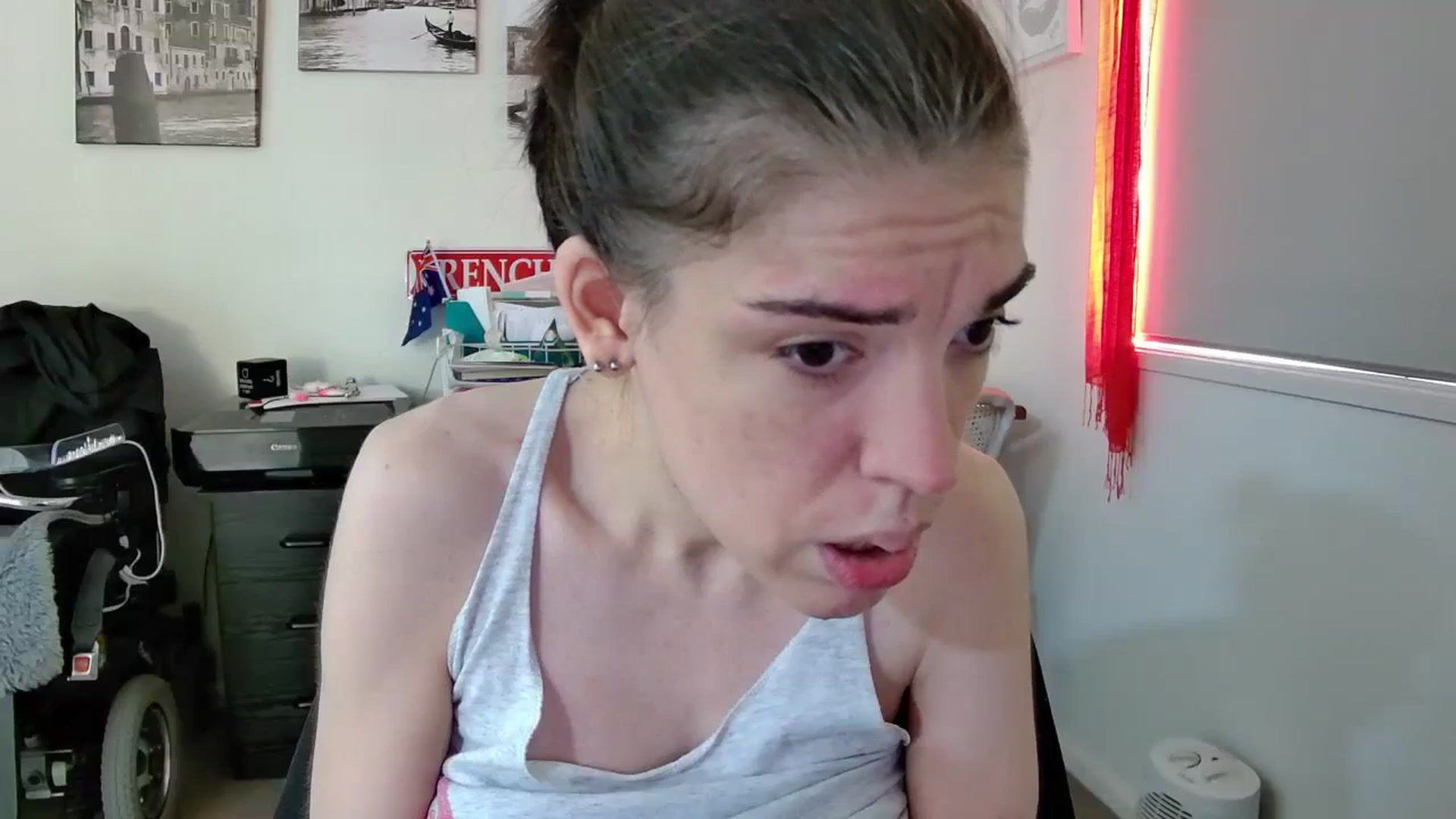 Gallery image thumbnail from MelinahViking's myfreecams stream on, 04/30/2023, 24:14 image 18 of 20
