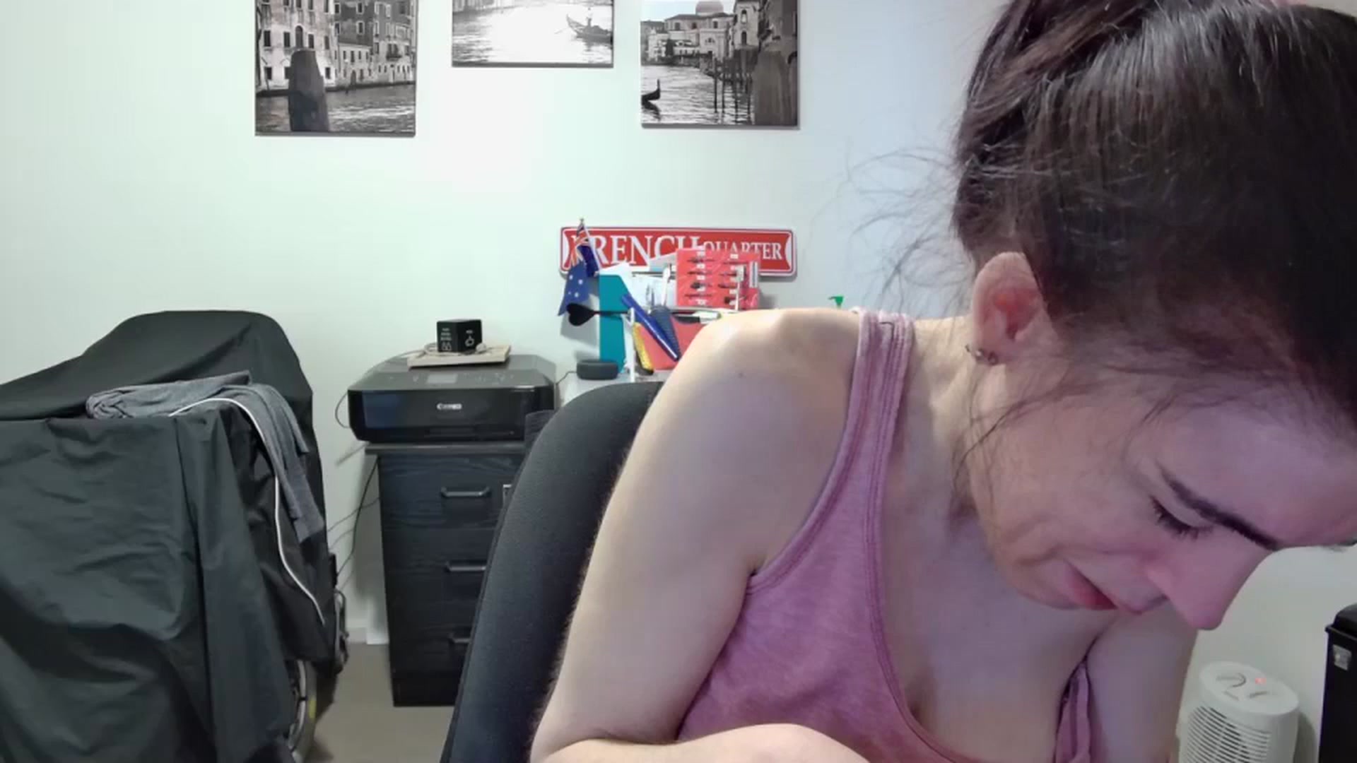 Gallery image thumbnail from MelinahViking's myfreecams stream on, 06/10/2023, 24:23 image 17 of 20