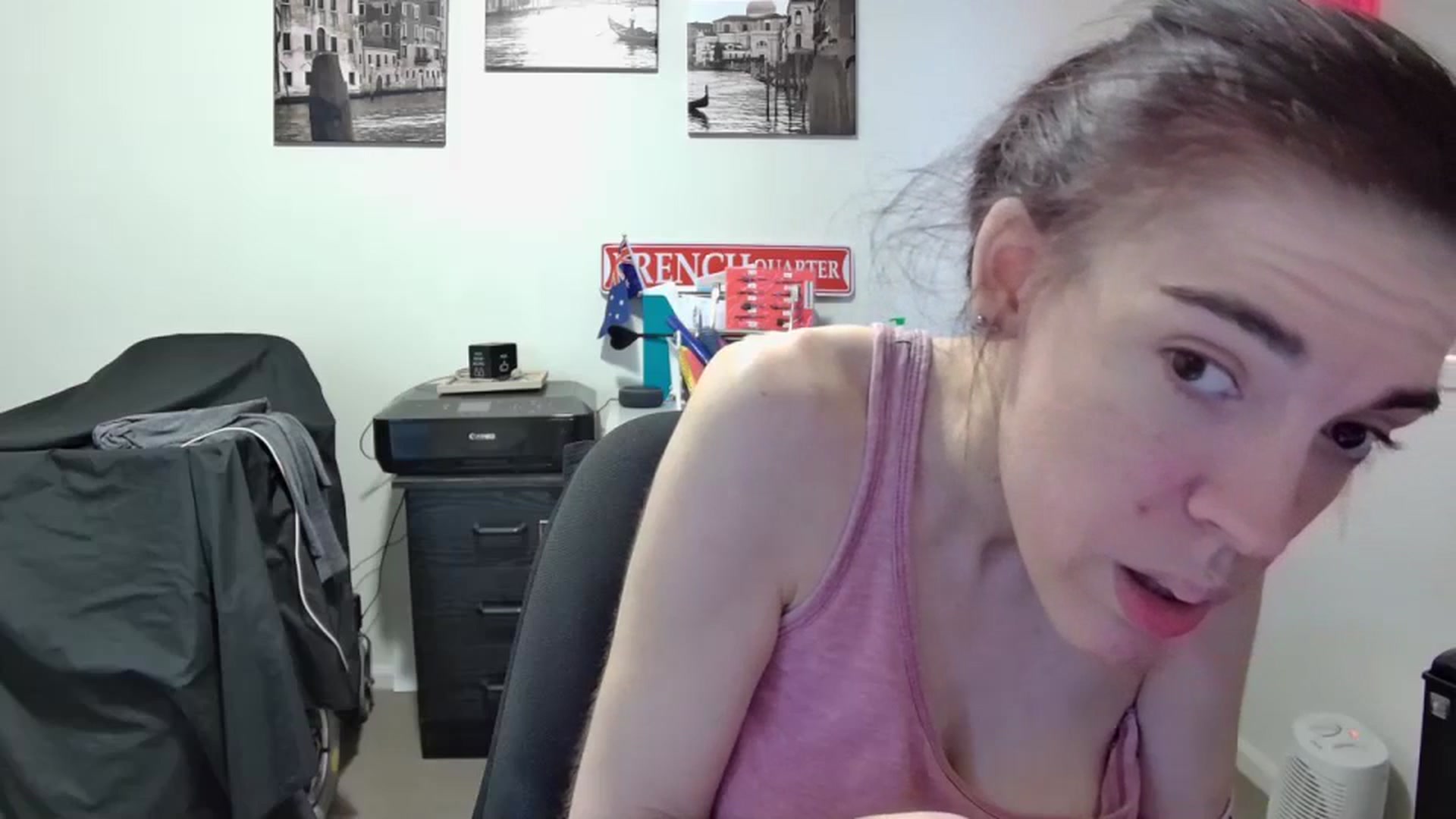 Gallery image thumbnail from MelinahViking's myfreecams stream on, 06/10/2023, 24:23 image 16 of 20