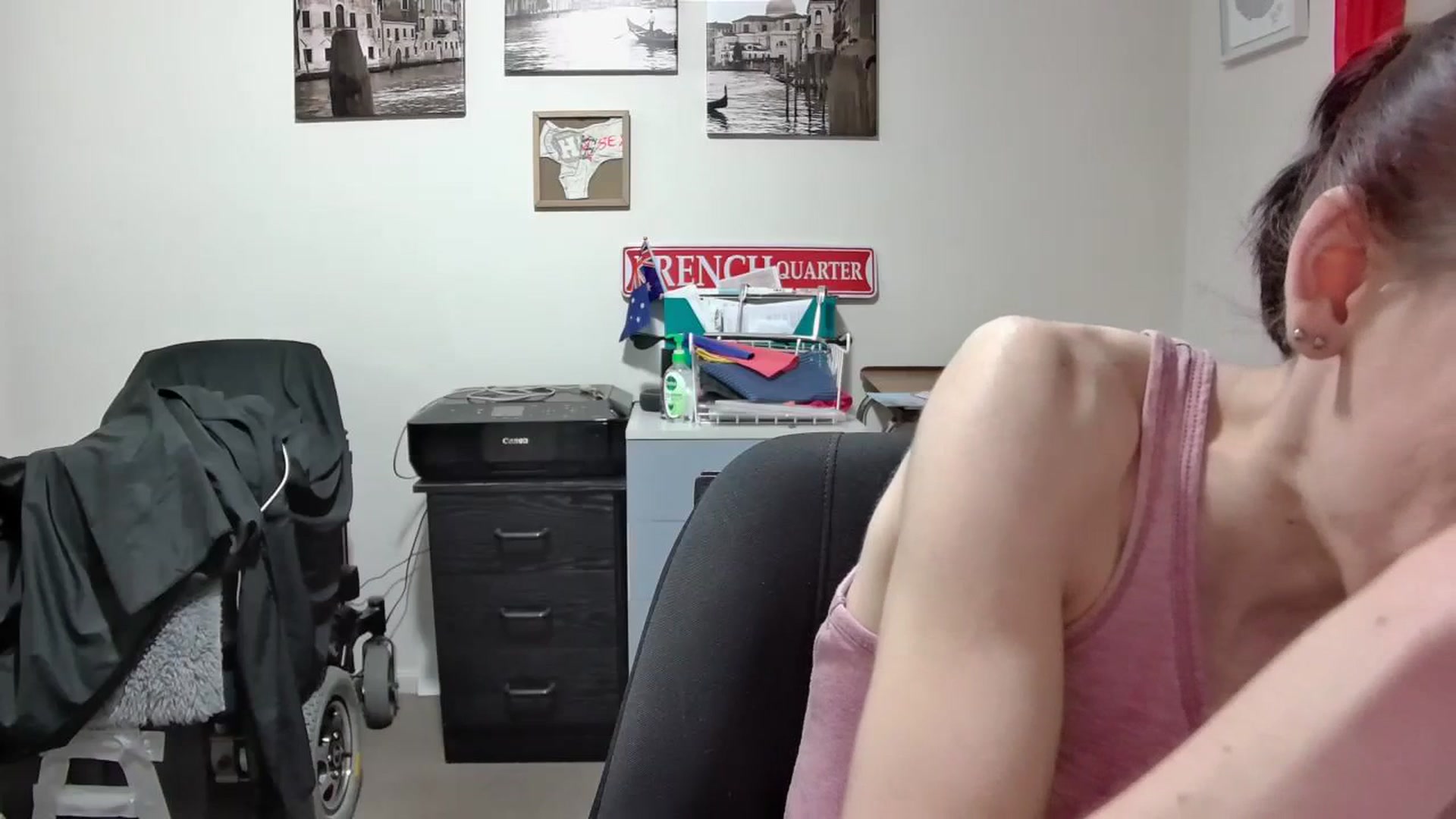 Gallery image thumbnail from MelinahViking's myfreecams stream on, 06/29/2023, 07:07 image 14 of 20