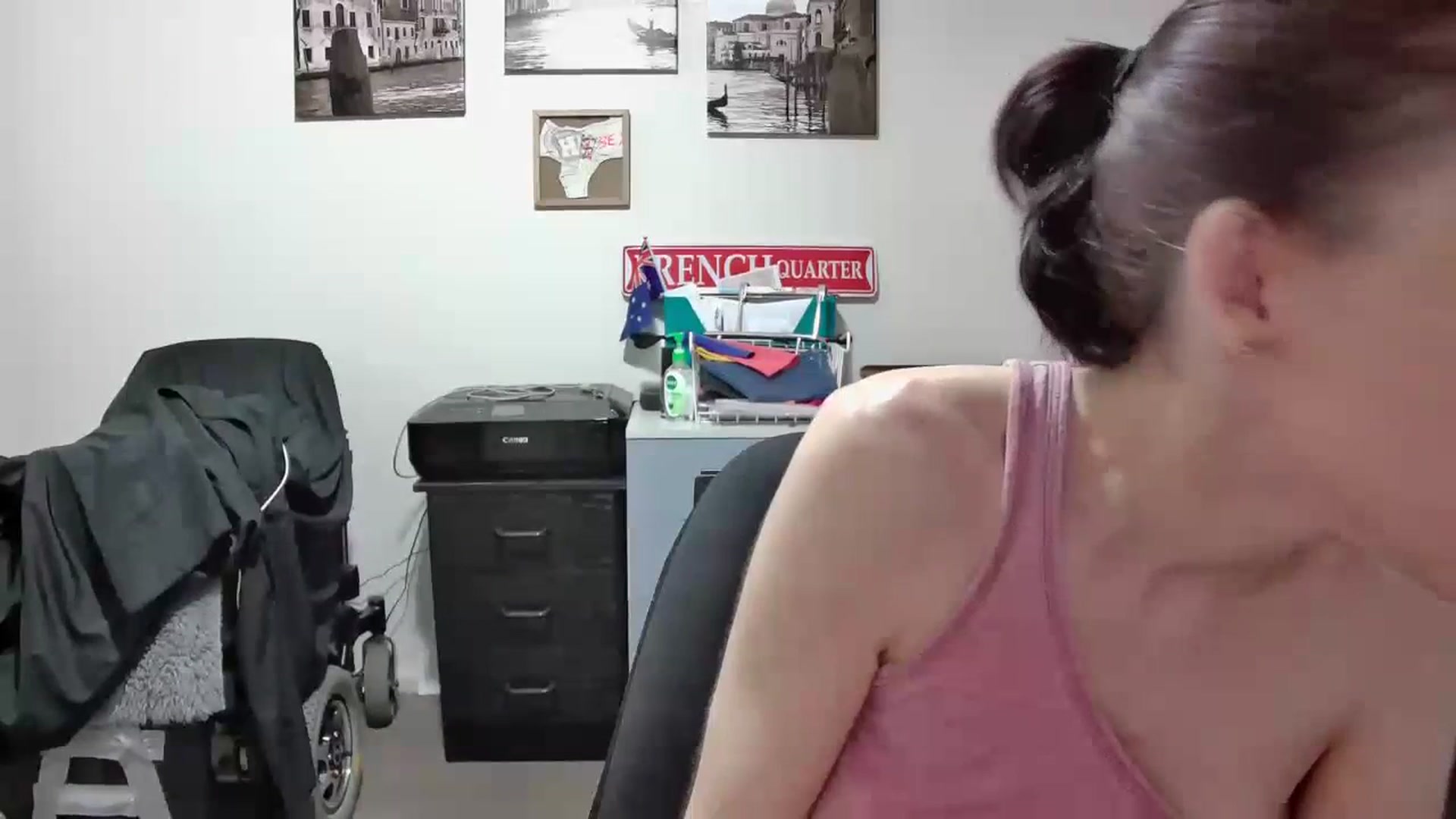 Gallery image thumbnail from MelinahViking's myfreecams stream on, 06/29/2023, 07:07 image 2 of 20