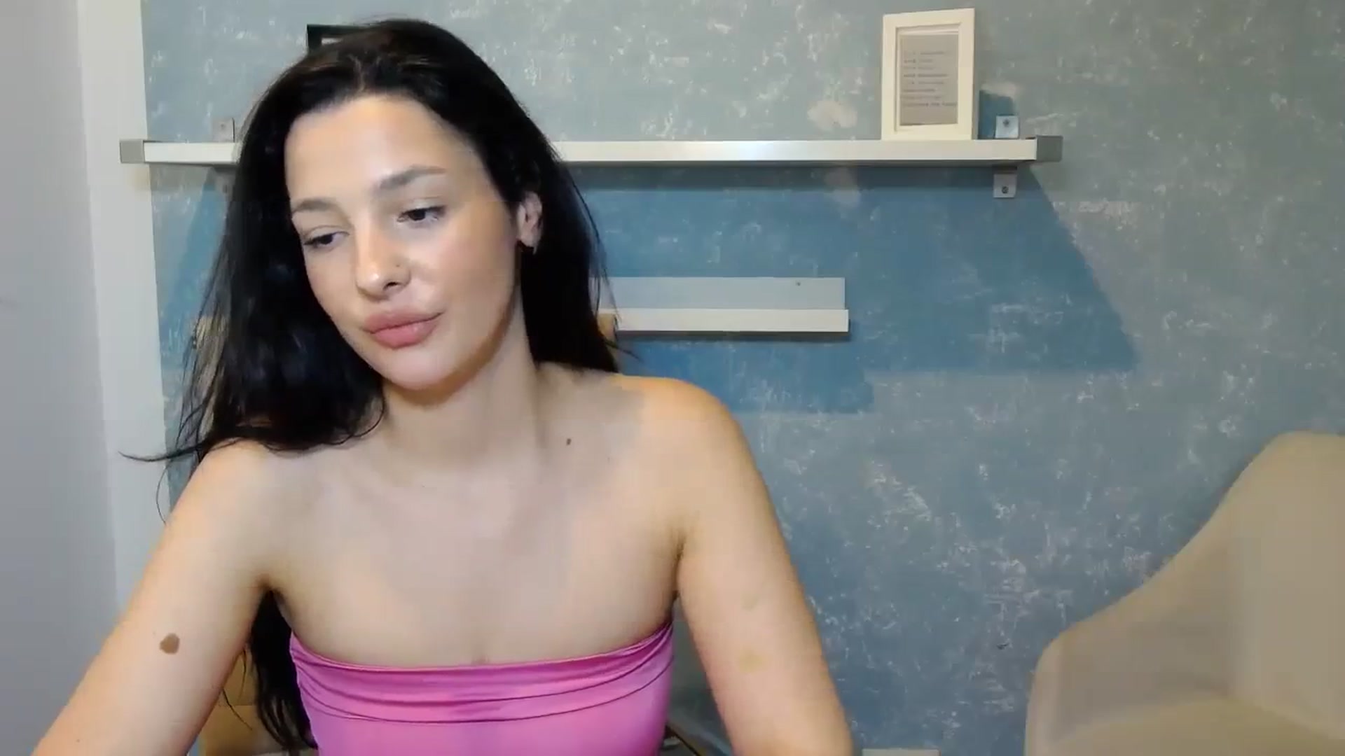 Gallery image thumbnail from MelindaBaby's myfreecams stream on, 10/16/2023, 16:13 image 5 of 20