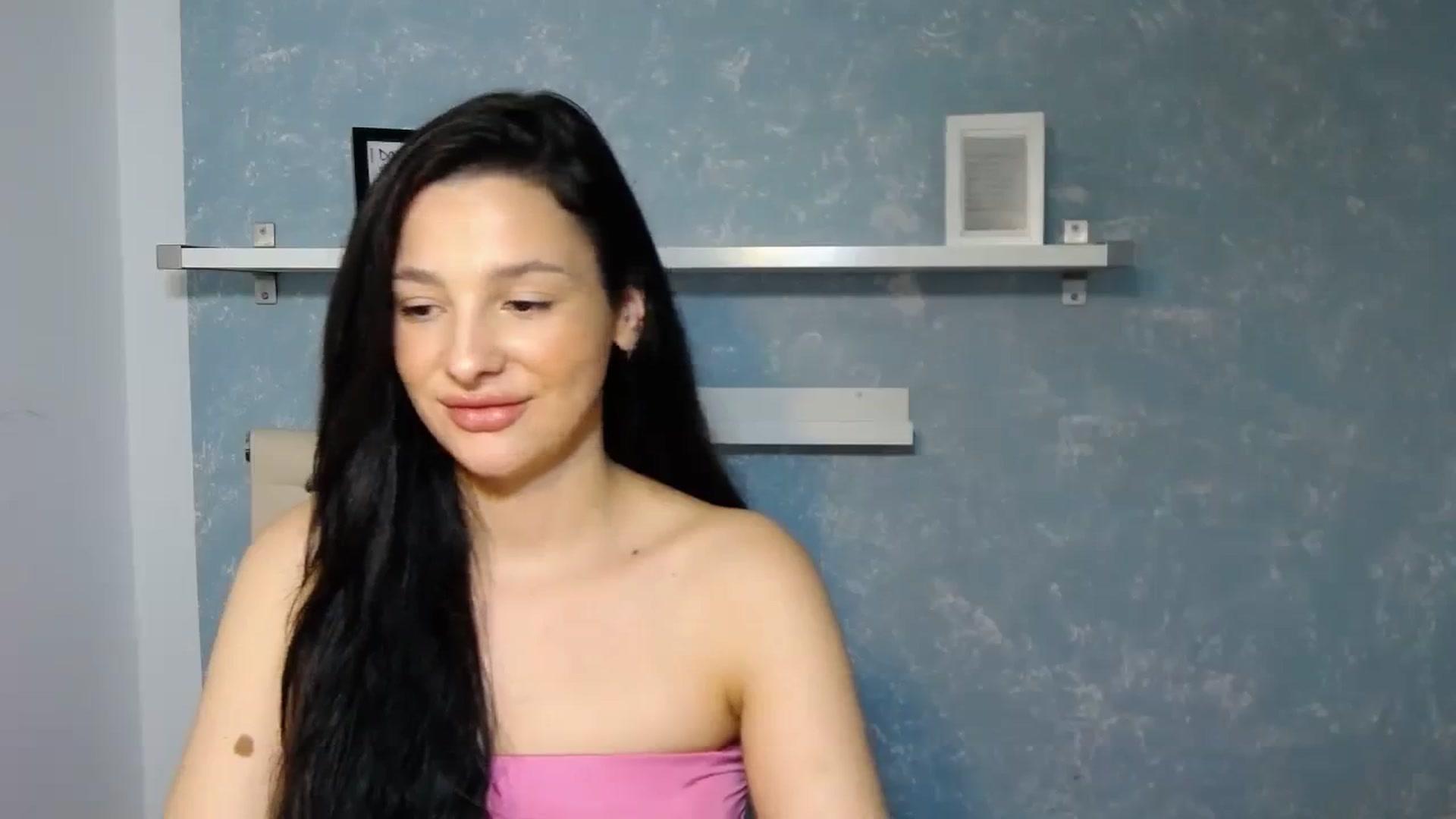 Gallery image thumbnail from MelindaBaby's myfreecams stream on, 10/16/2023, 17:56 image 19 of 20