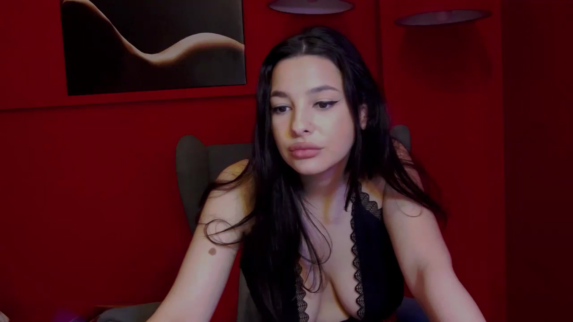 Gallery image thumbnail from MelindaBaby's myfreecams stream on, 10/25/2023, 15:03 image 8 of 20