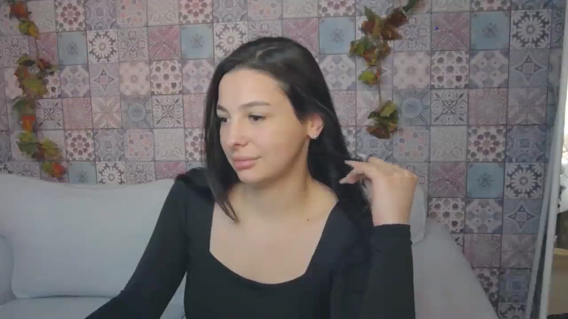 Gallery image thumbnail from MelindaBaby's myfreecams stream on, 11/20/2023, 15:51 image 13 of 20