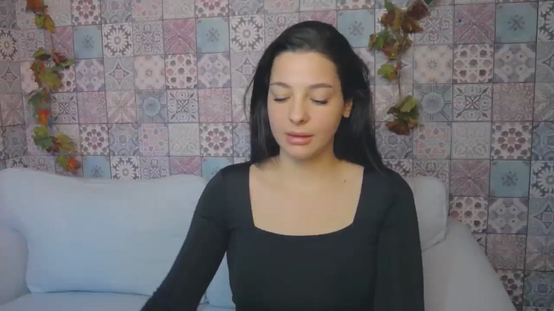 Gallery image thumbnail from MelindaBaby's myfreecams stream on, 11/20/2023, 15:51 image 1 of 20
