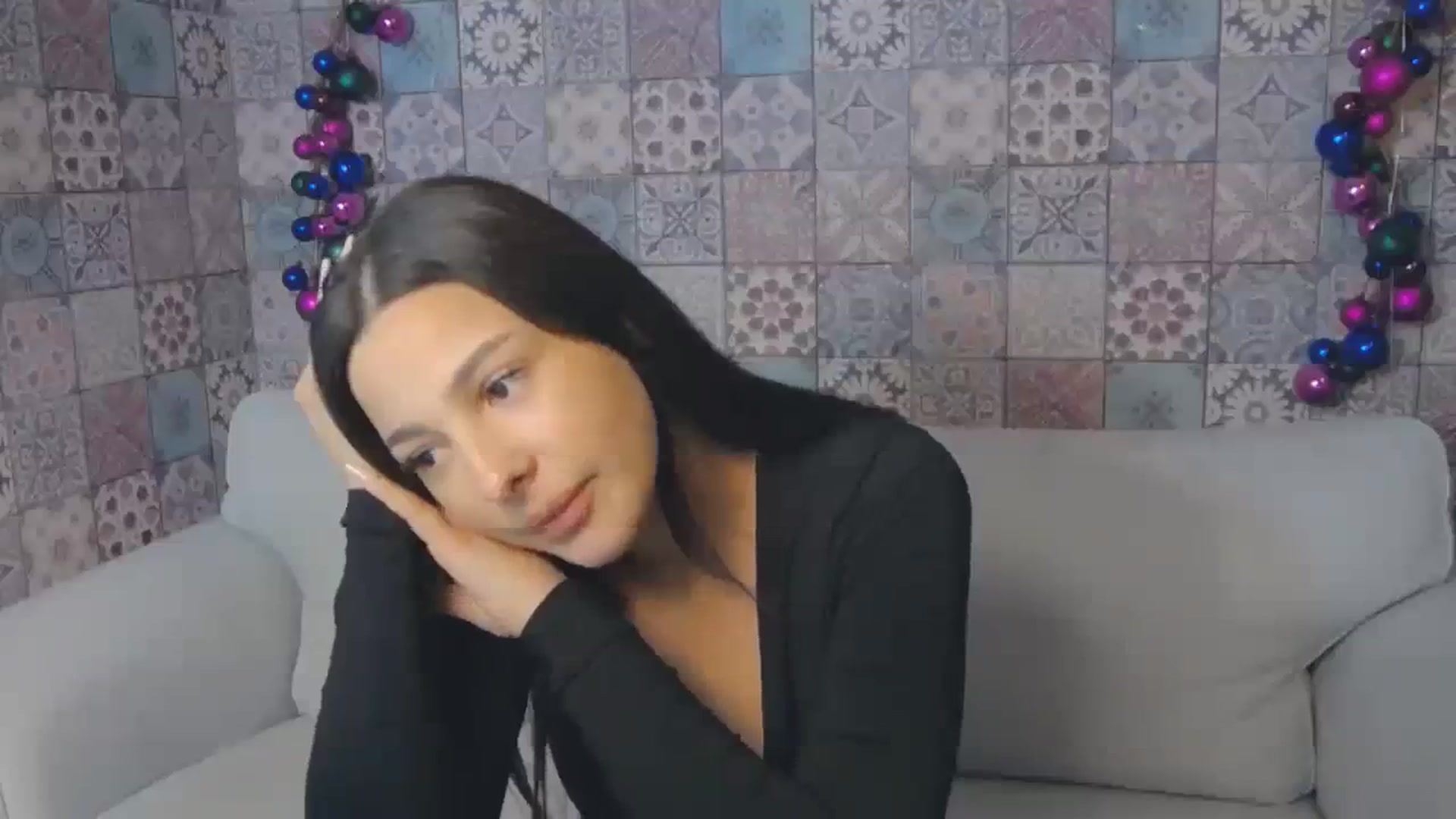 Gallery image thumbnail from MelindaBaby's myfreecams stream on, 11/27/2023, 14:27 image 15 of 20