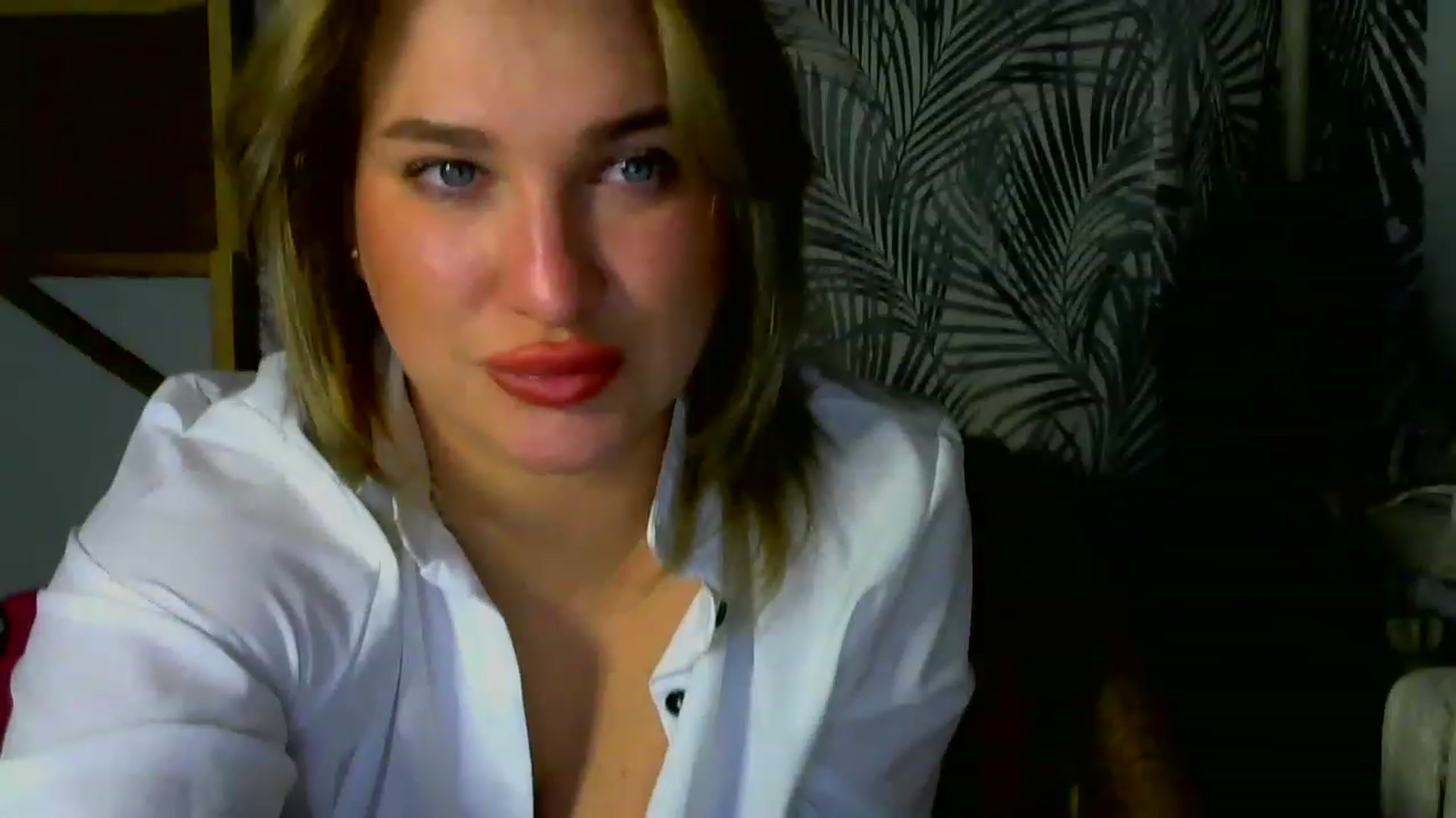Gallery image thumbnail from Melinda_sweet's myfreecams stream on, 01/05/2023, 21:51 image 18 of 20