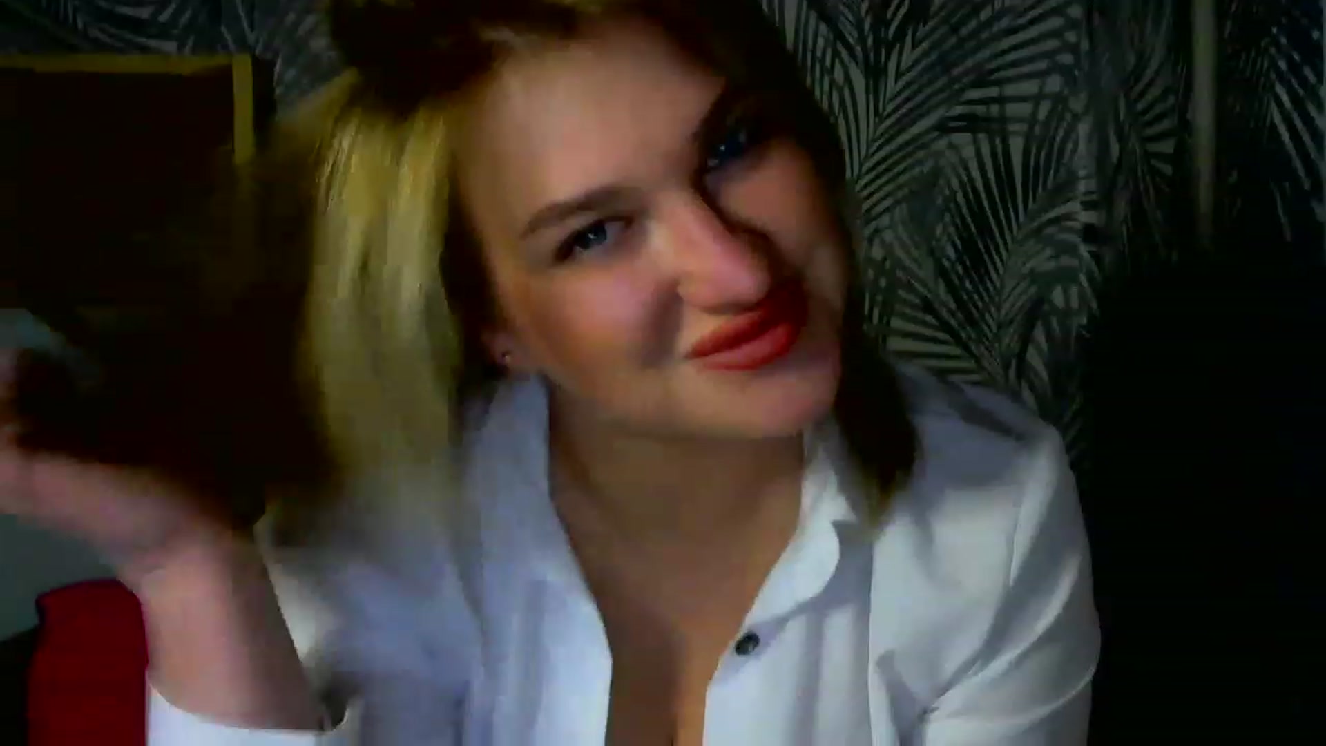 Gallery image thumbnail from Melinda_sweet's myfreecams stream on, 01/05/2023, 21:51 image 3 of 20