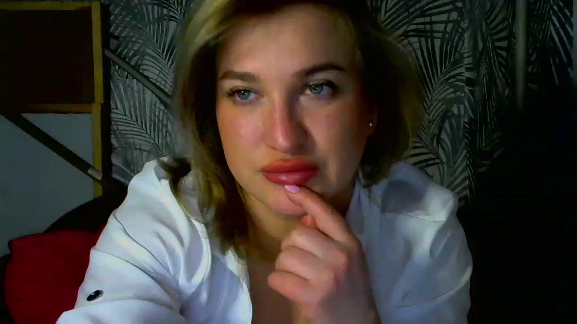 Gallery image thumbnail from Melinda_sweet's myfreecams stream on, 01/05/2023, 22:41 image 2 of 20
