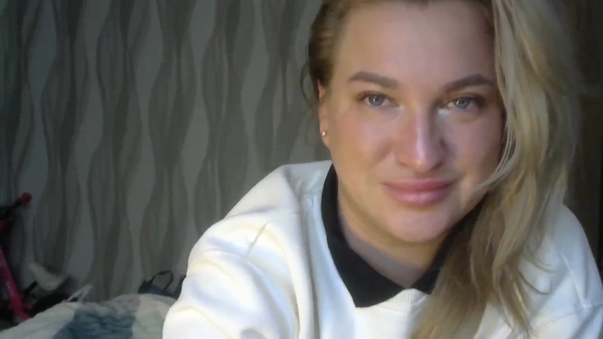 Gallery image thumbnail from Melinda_sweet's myfreecams stream on, 10/11/2023, 08:16 image 8 of 20