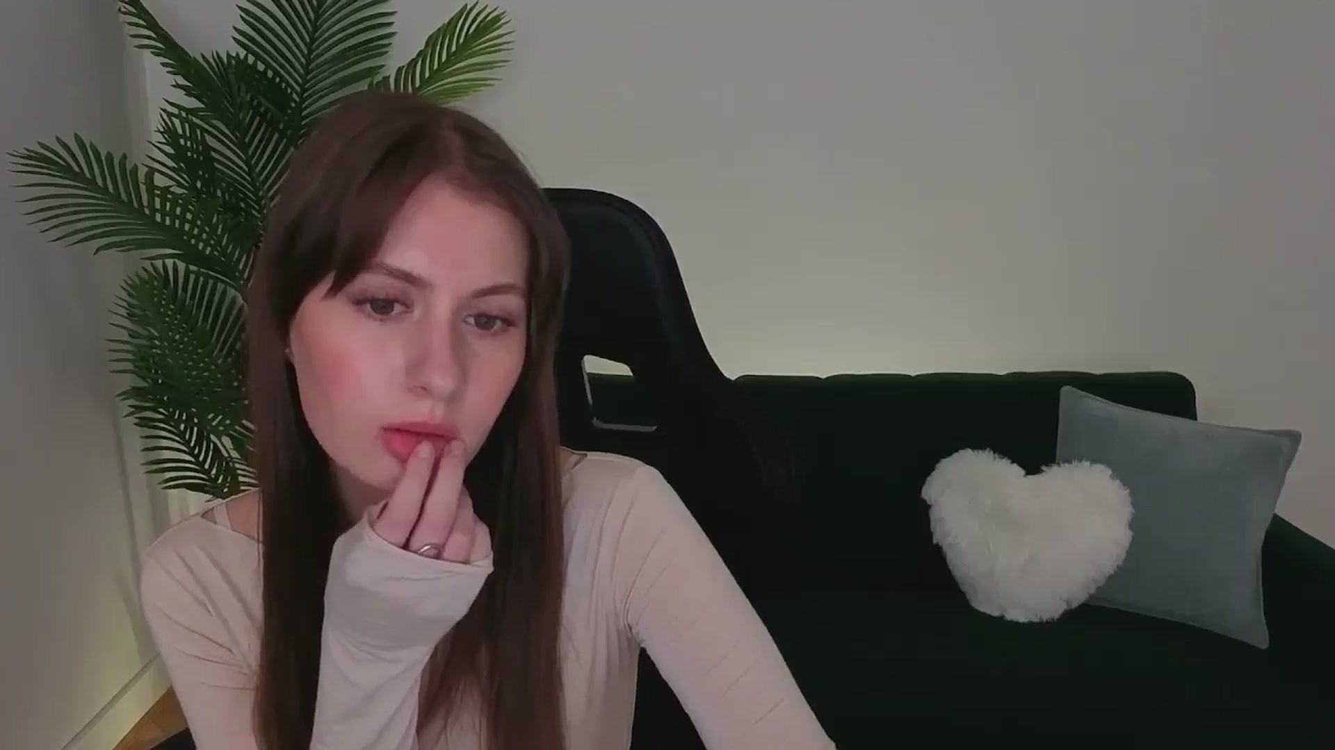 Gallery image thumbnail from Meliora's myfreecams stream on, 11/27/2025, 19:22 image 19 of 20