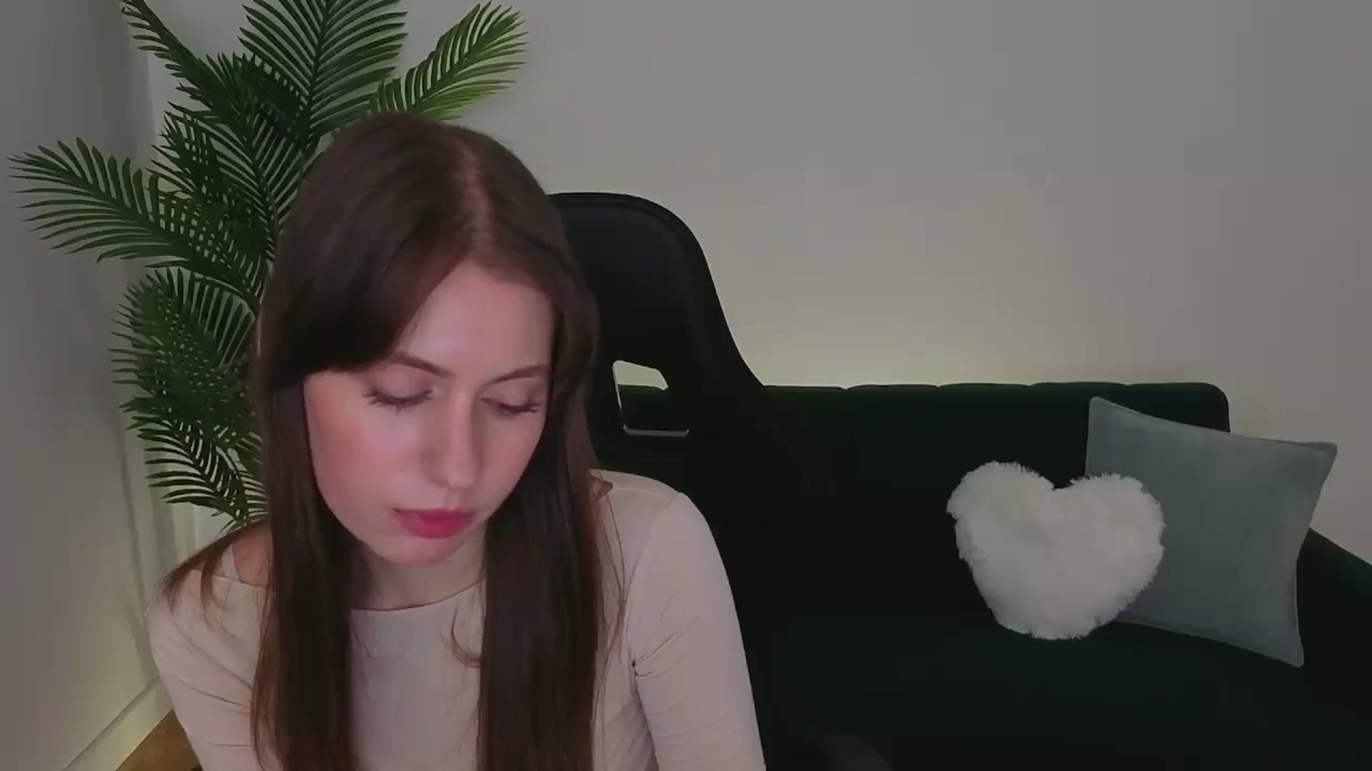 Gallery image thumbnail from Meliora's myfreecams stream on, 11/27/2025, 19:22 image 9 of 20