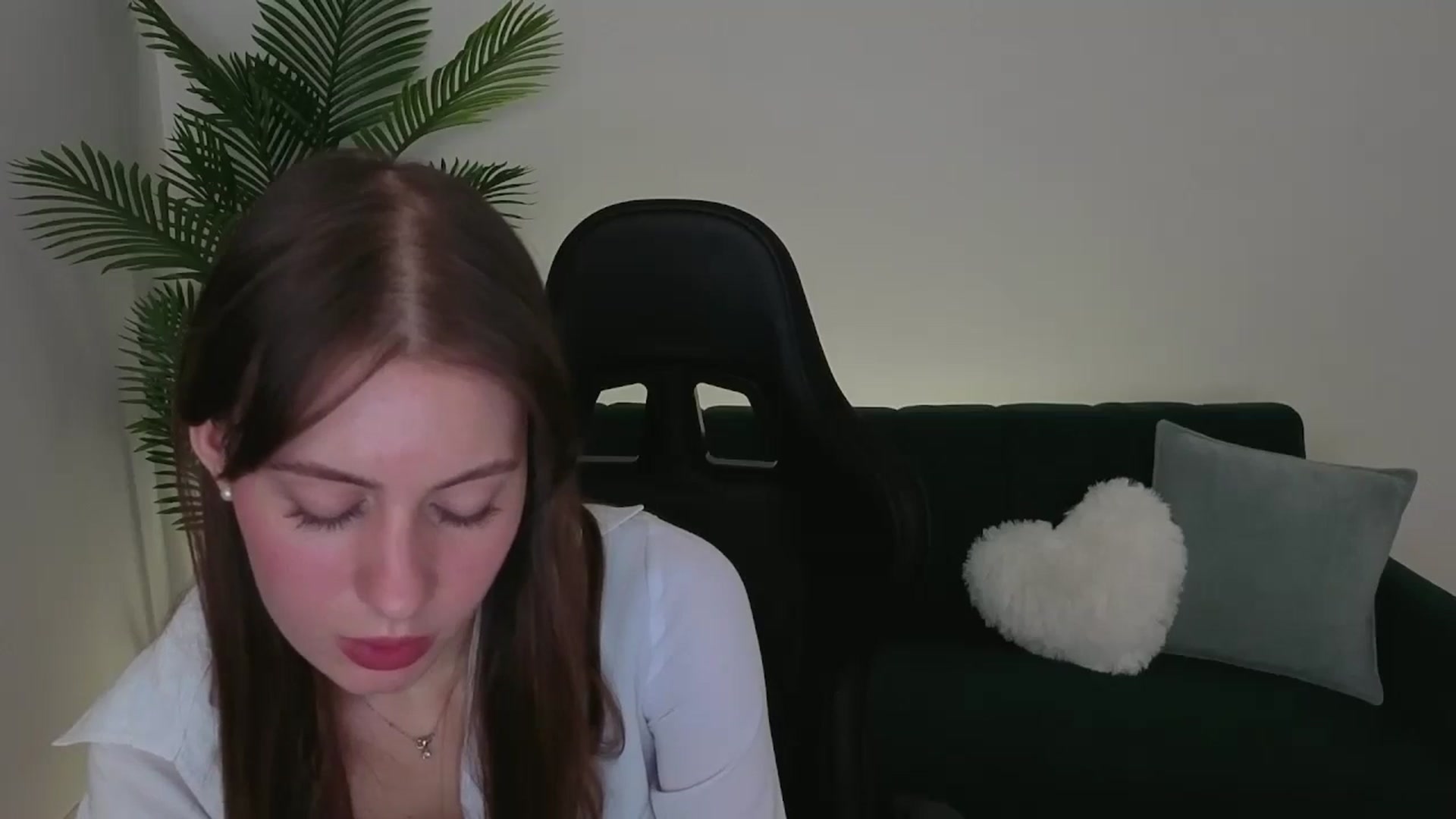 Gallery image thumbnail from Meliora's myfreecams stream on, 11/29/2025, 14:33 image 12 of 20