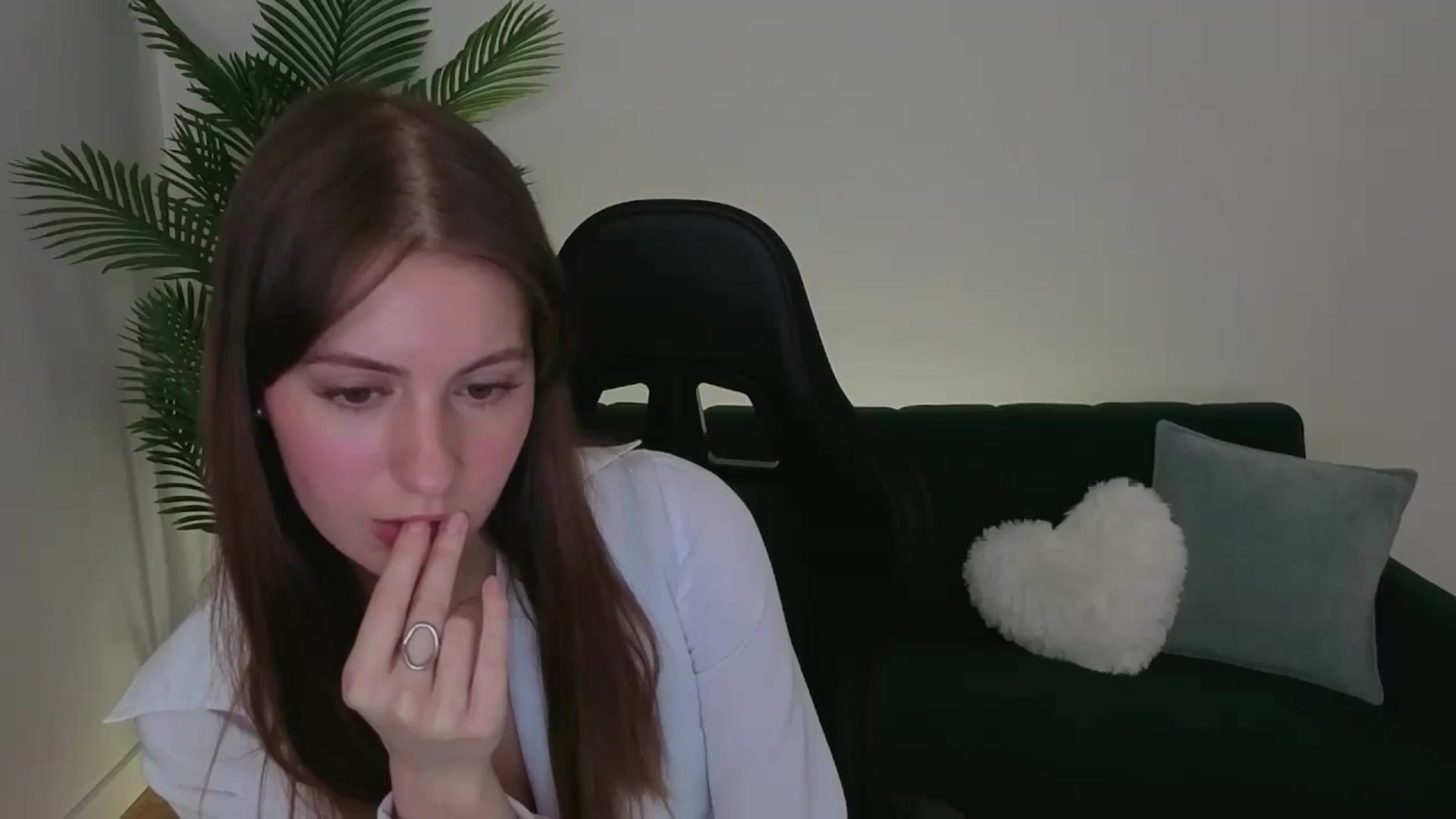 Gallery image thumbnail from Meliora's myfreecams stream on, 11/29/2025, 14:33 image 13 of 20