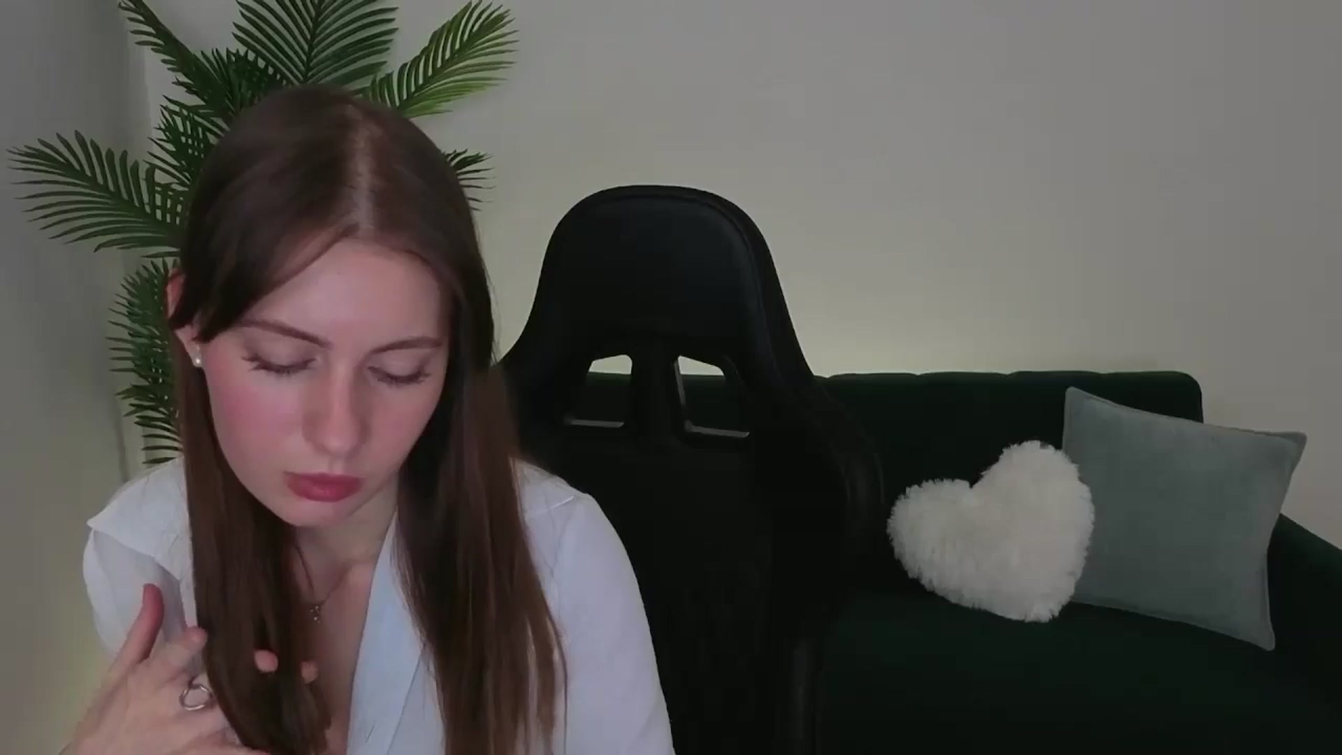 Gallery image thumbnail from Meliora's myfreecams stream on, 11/29/2025, 14:33 image 19 of 20