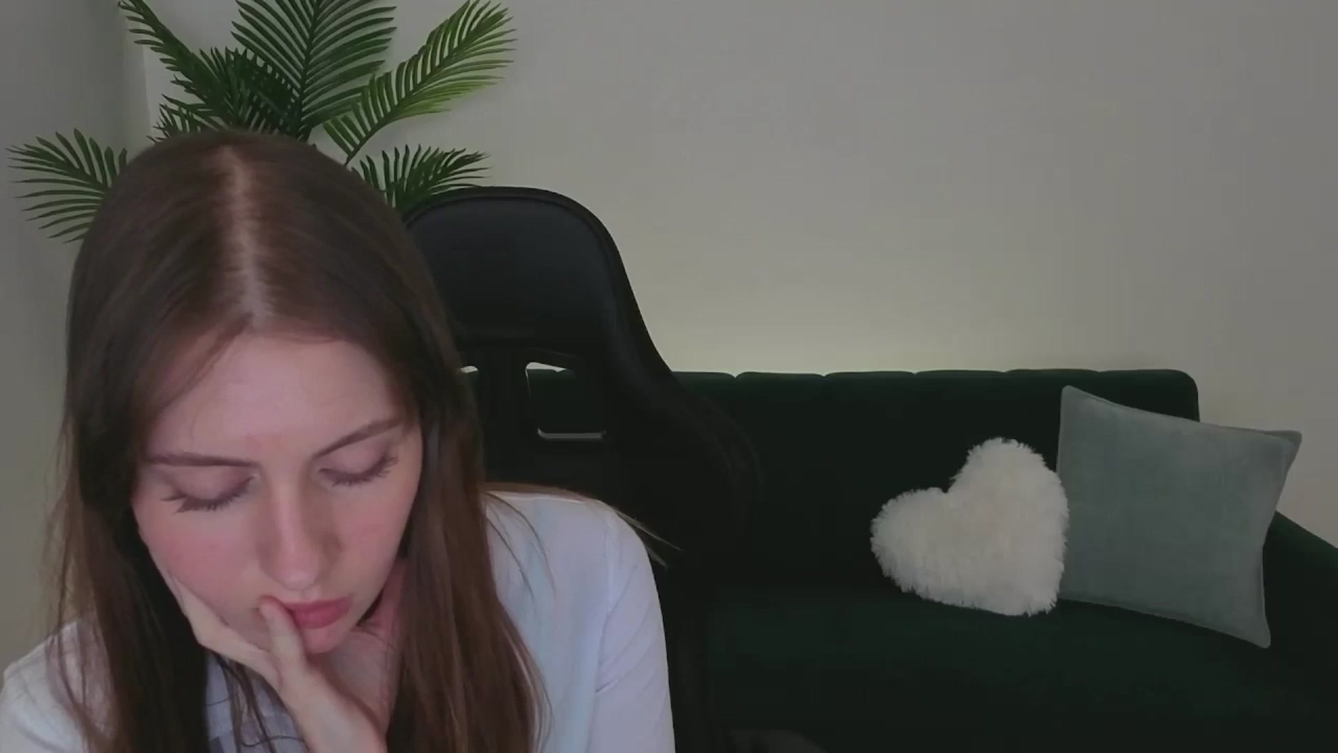 Gallery image thumbnail from Meliora's myfreecams stream on, 11/29/2025, 19:07 image 10 of 20