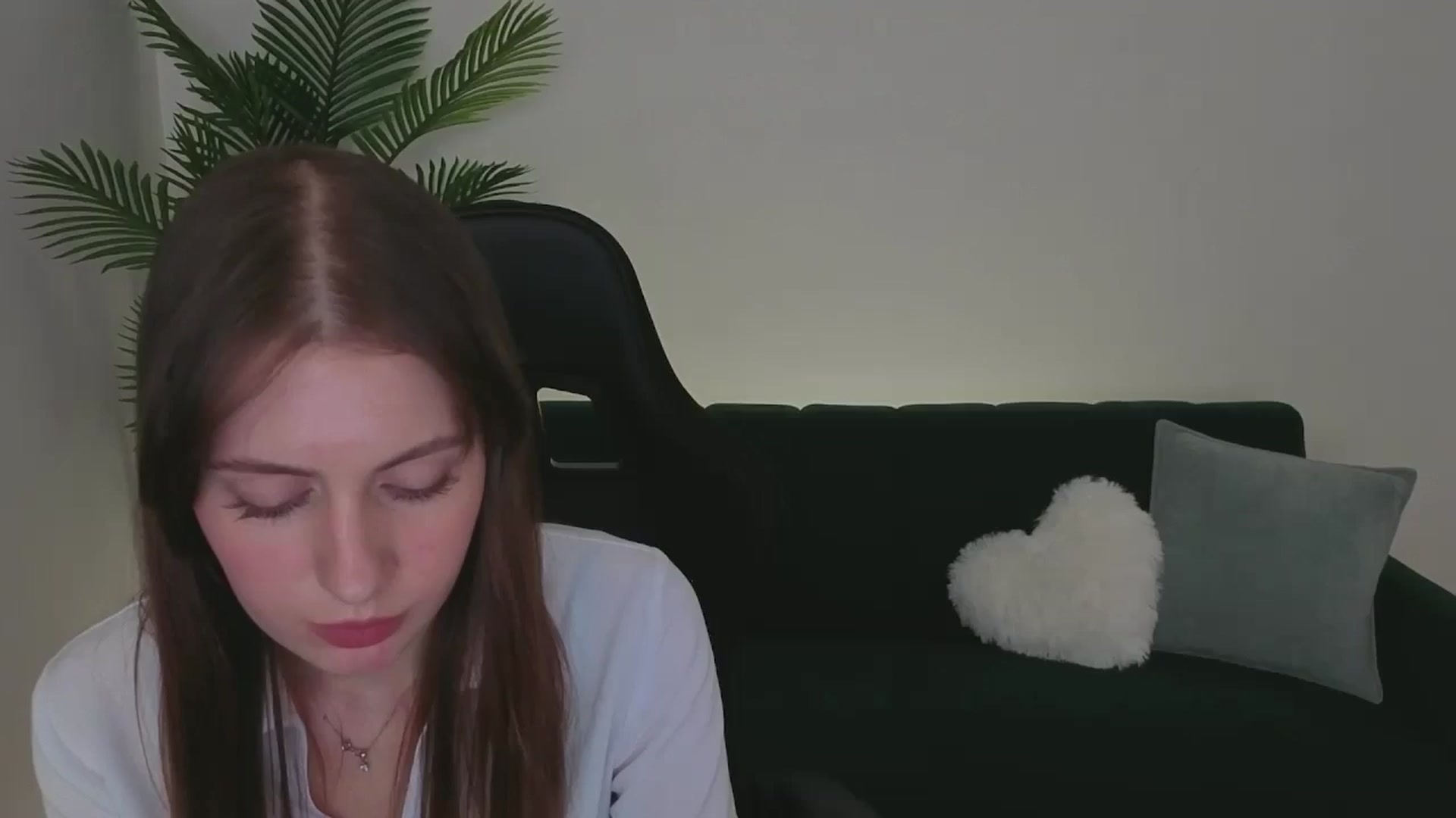 Gallery image thumbnail from Meliora's myfreecams stream on, 11/29/2025, 19:07 image 19 of 20