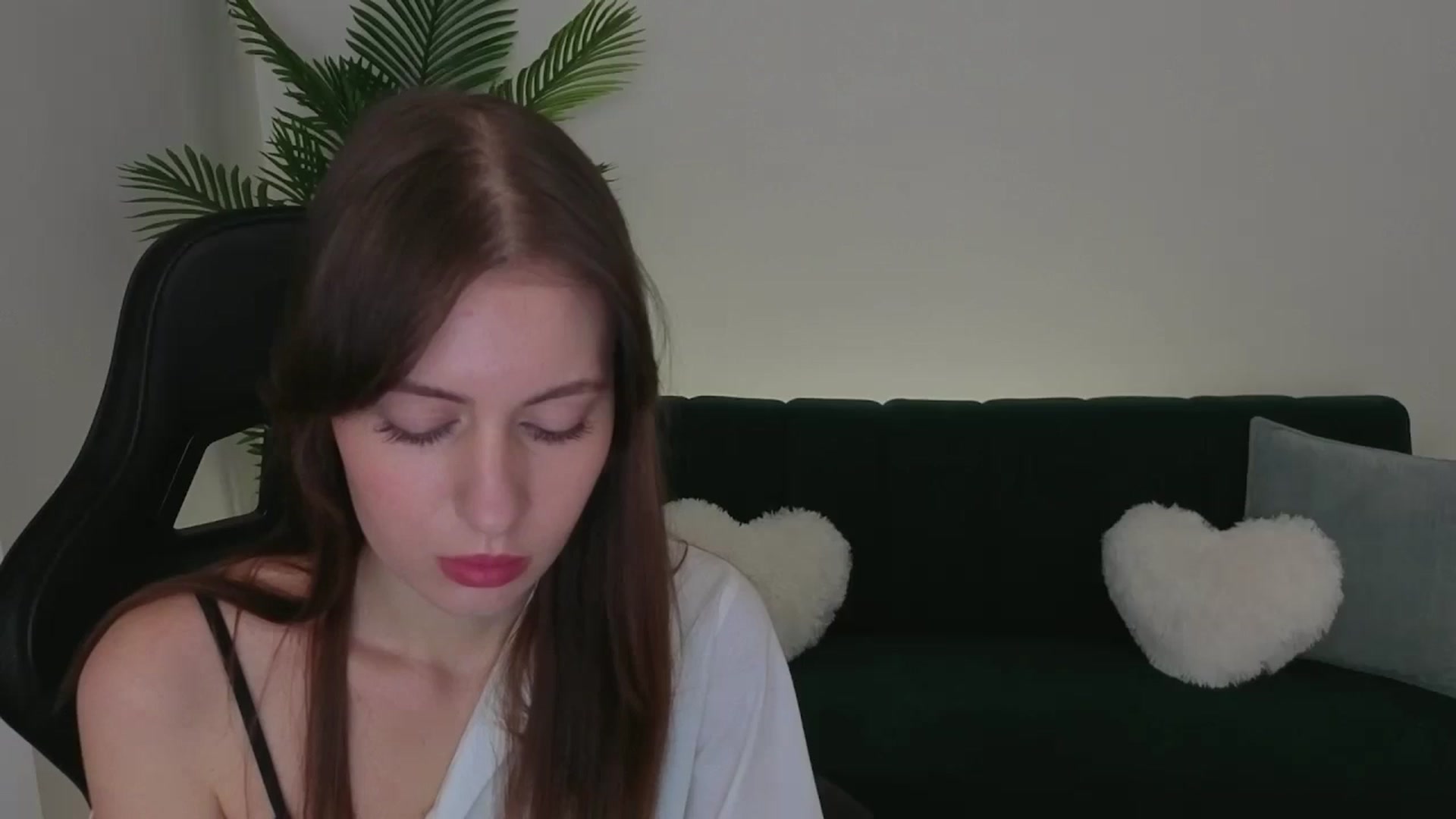 Gallery image thumbnail from Meliora's myfreecams stream on, 12/01/2025, 14:58 image 5 of 20