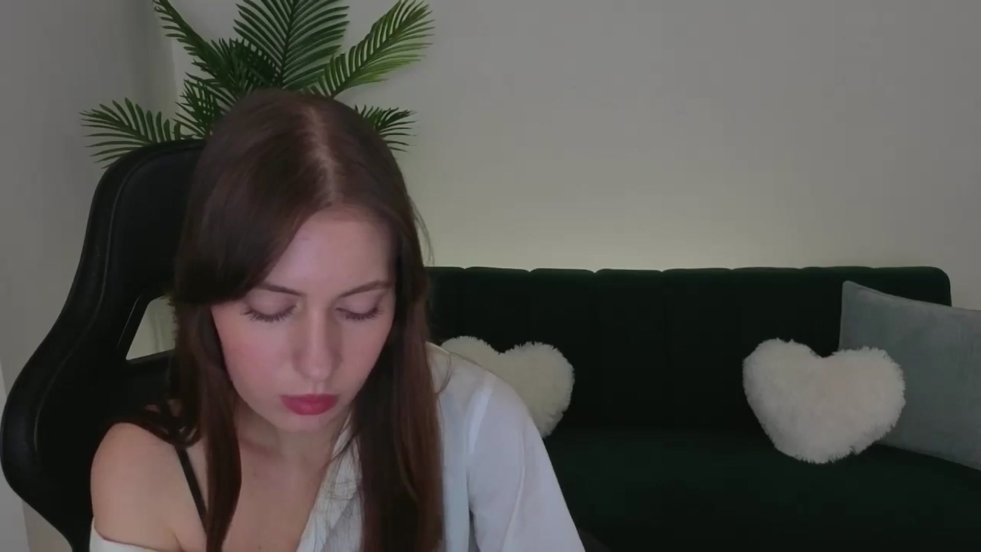 Gallery image thumbnail from Meliora's myfreecams stream on, 12/01/2025, 14:58 image 12 of 20