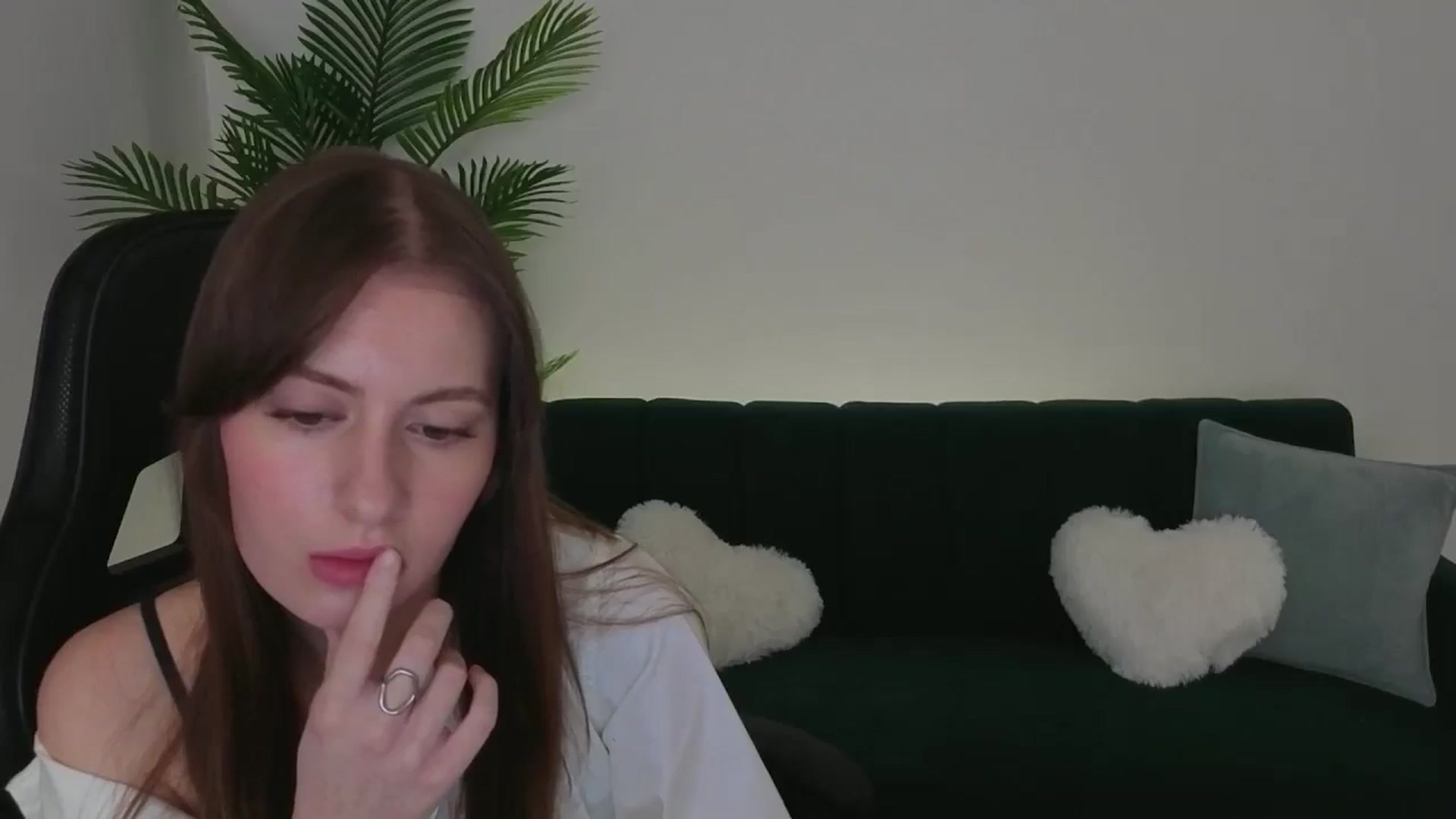 Gallery image thumbnail from Meliora's myfreecams stream on, 12/01/2025, 16:41 image 18 of 20