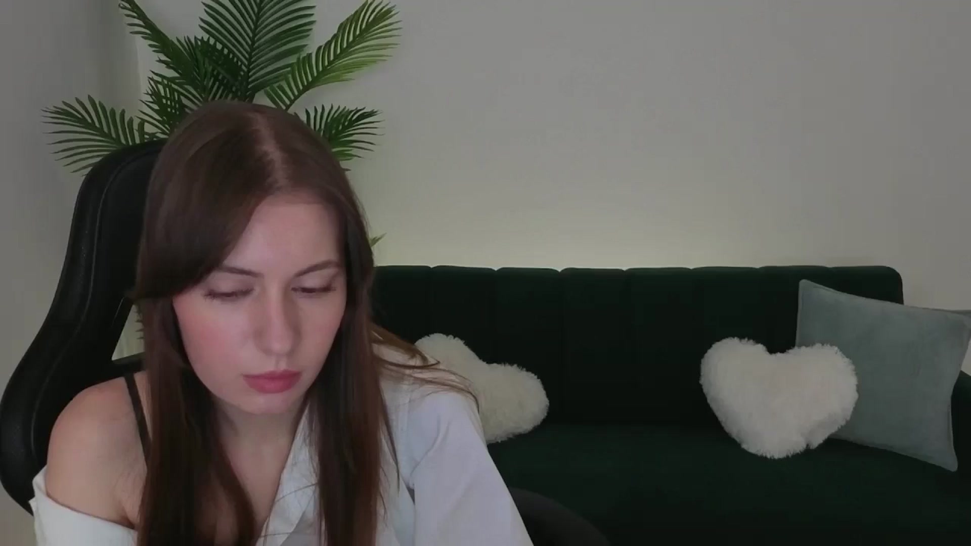 Gallery image thumbnail from Meliora's myfreecams stream on, 12/01/2025, 16:41 image 7 of 20