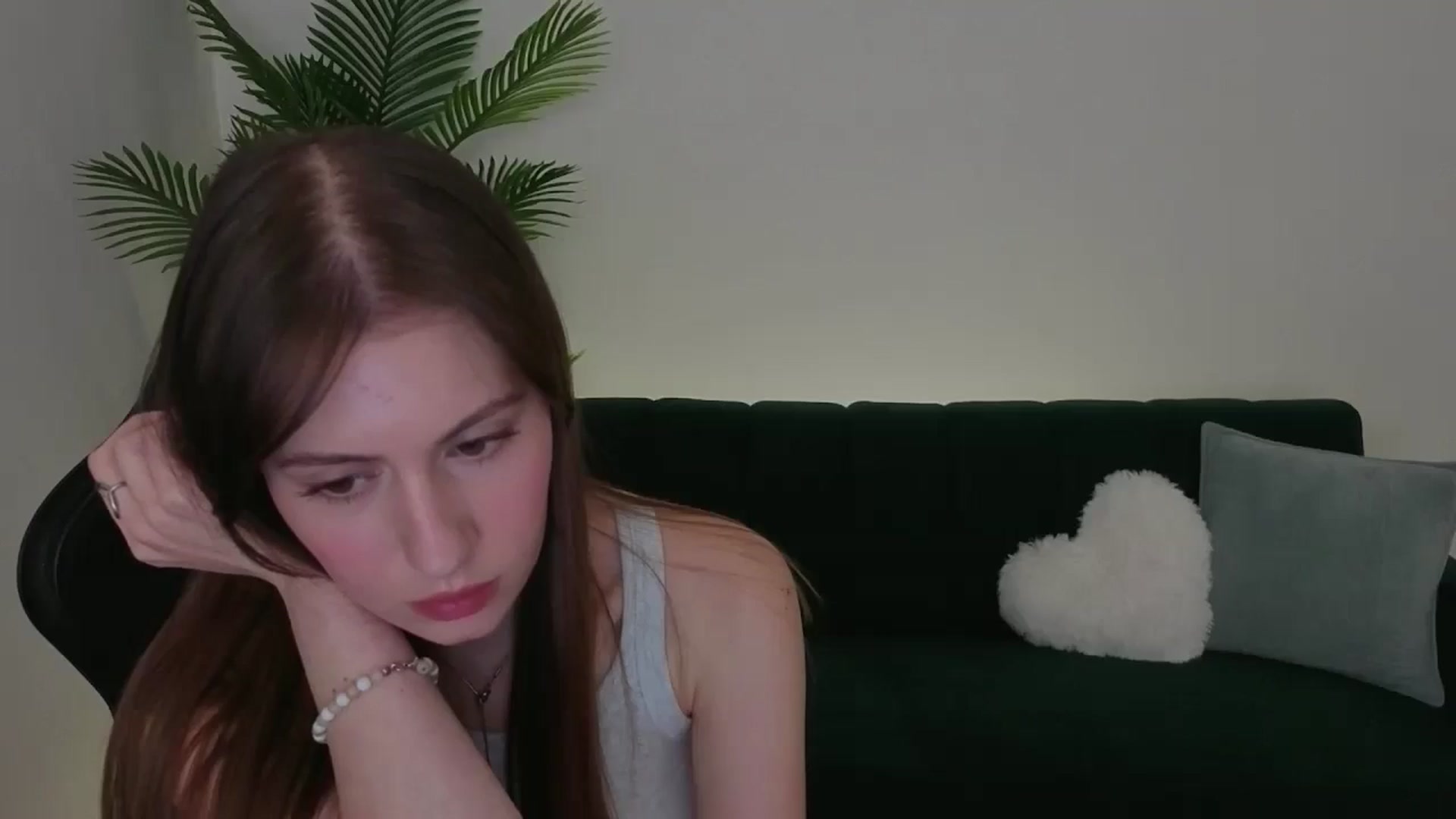 Gallery image thumbnail from Meliora's myfreecams stream on, 12/04/2025, 15:24 image 20 of 20
