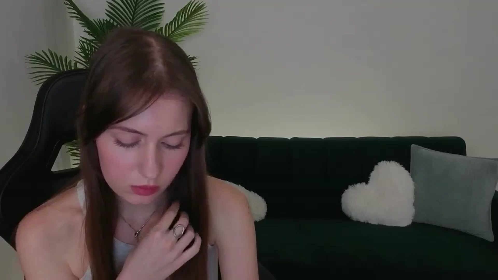 Gallery image thumbnail from Meliora's myfreecams stream on, 12/04/2025, 15:24 image 10 of 20
