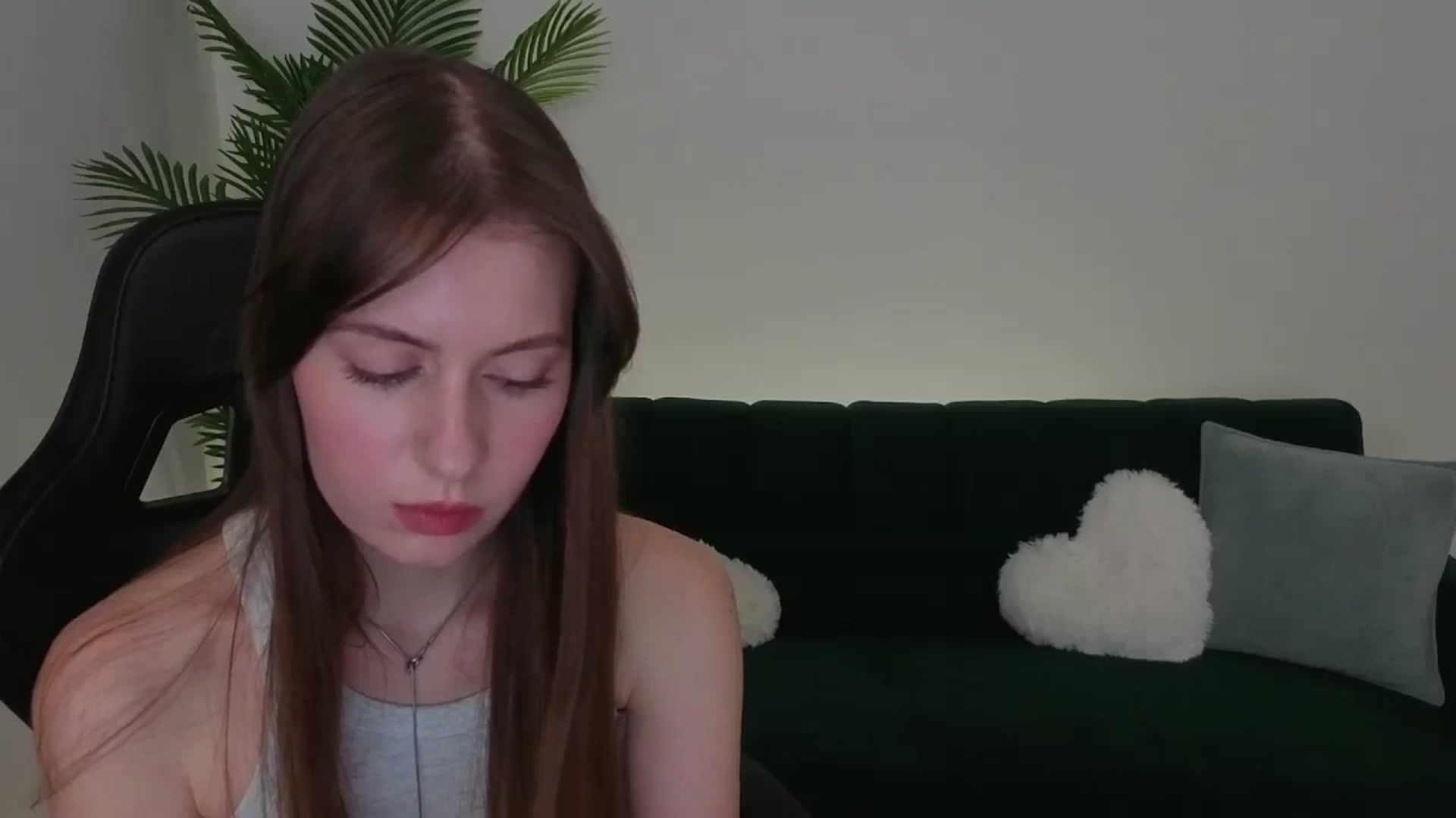Gallery image thumbnail from Meliora's myfreecams stream on, 12/04/2025, 15:24 image 17 of 20