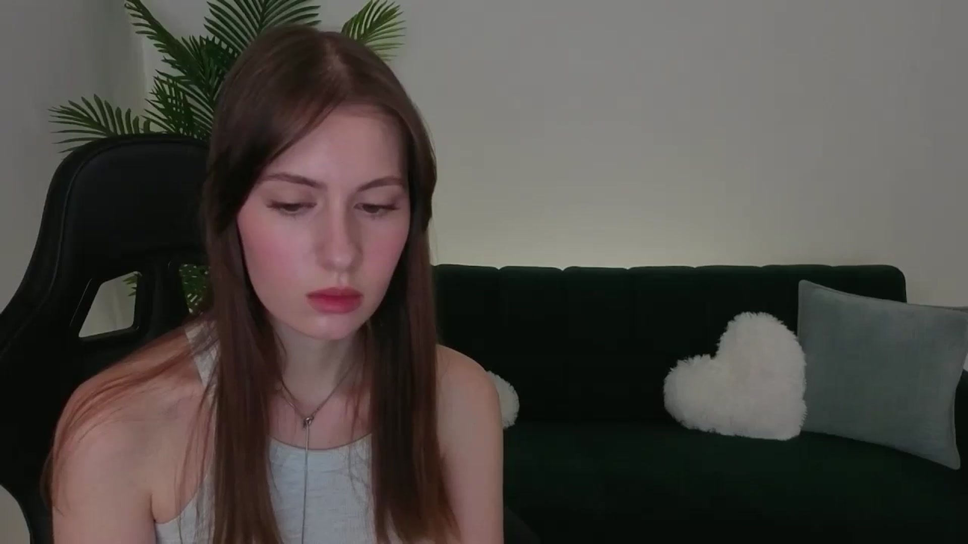 Gallery image thumbnail from Meliora's myfreecams stream on, 12/04/2025, 15:24 image 16 of 20